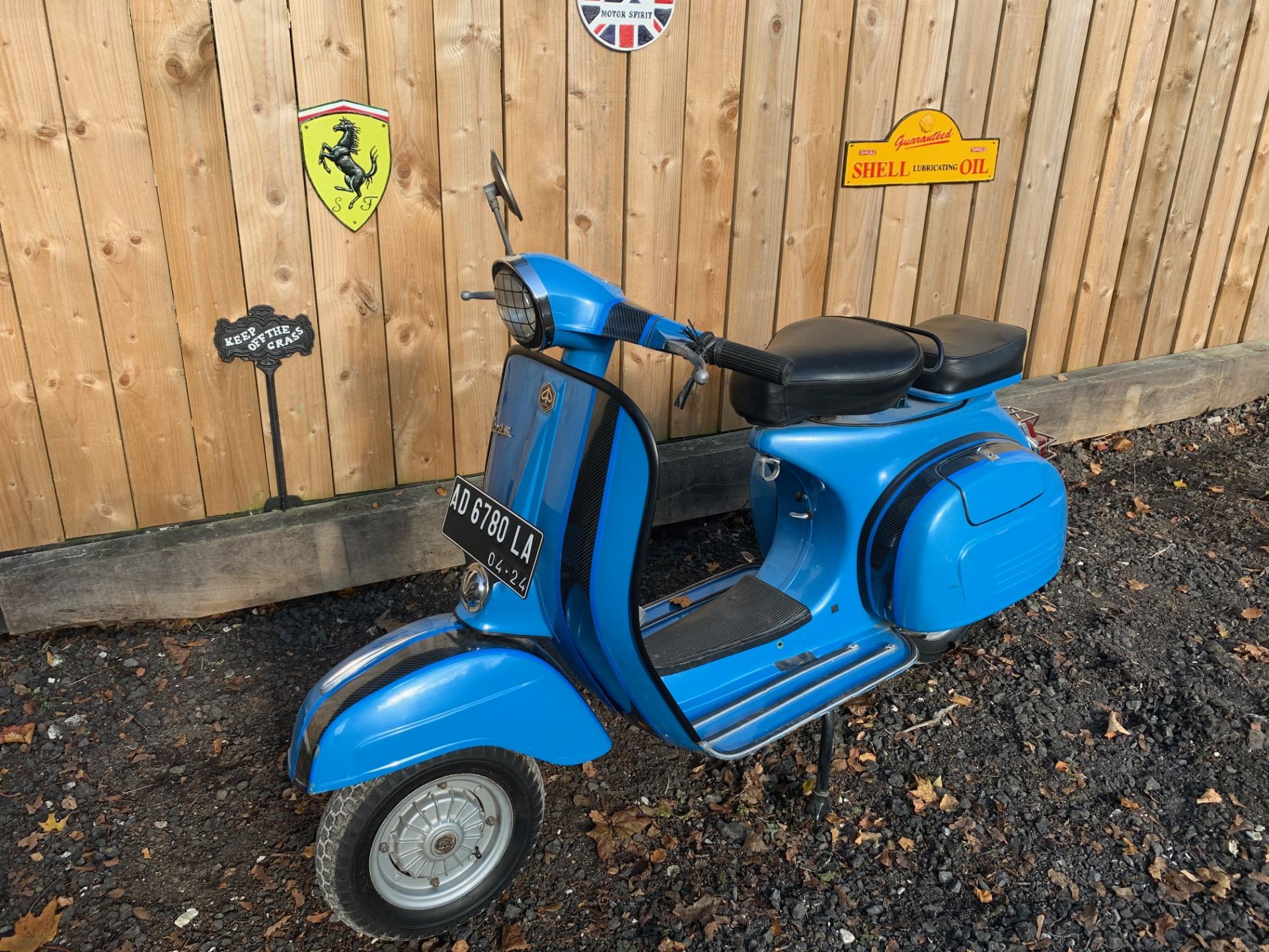 1974 VESPA 150CC, ORANGE GOOD CONDITION, , STARTS/RUNS/DRIVES, NEEDS RE-REGISTERING & MOT, BUYER RES