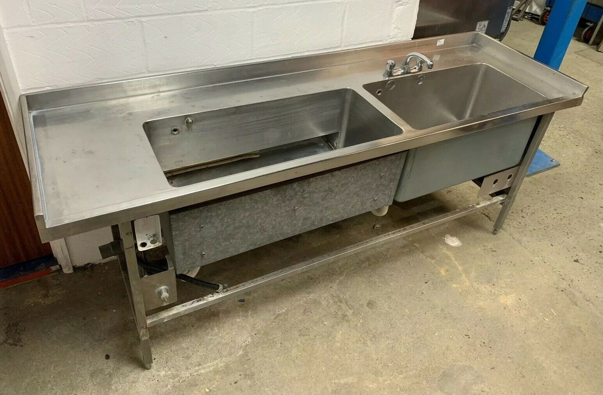 Stainless Steel Double Bowl Sink With Lefthand Drainer Taps and Upstand