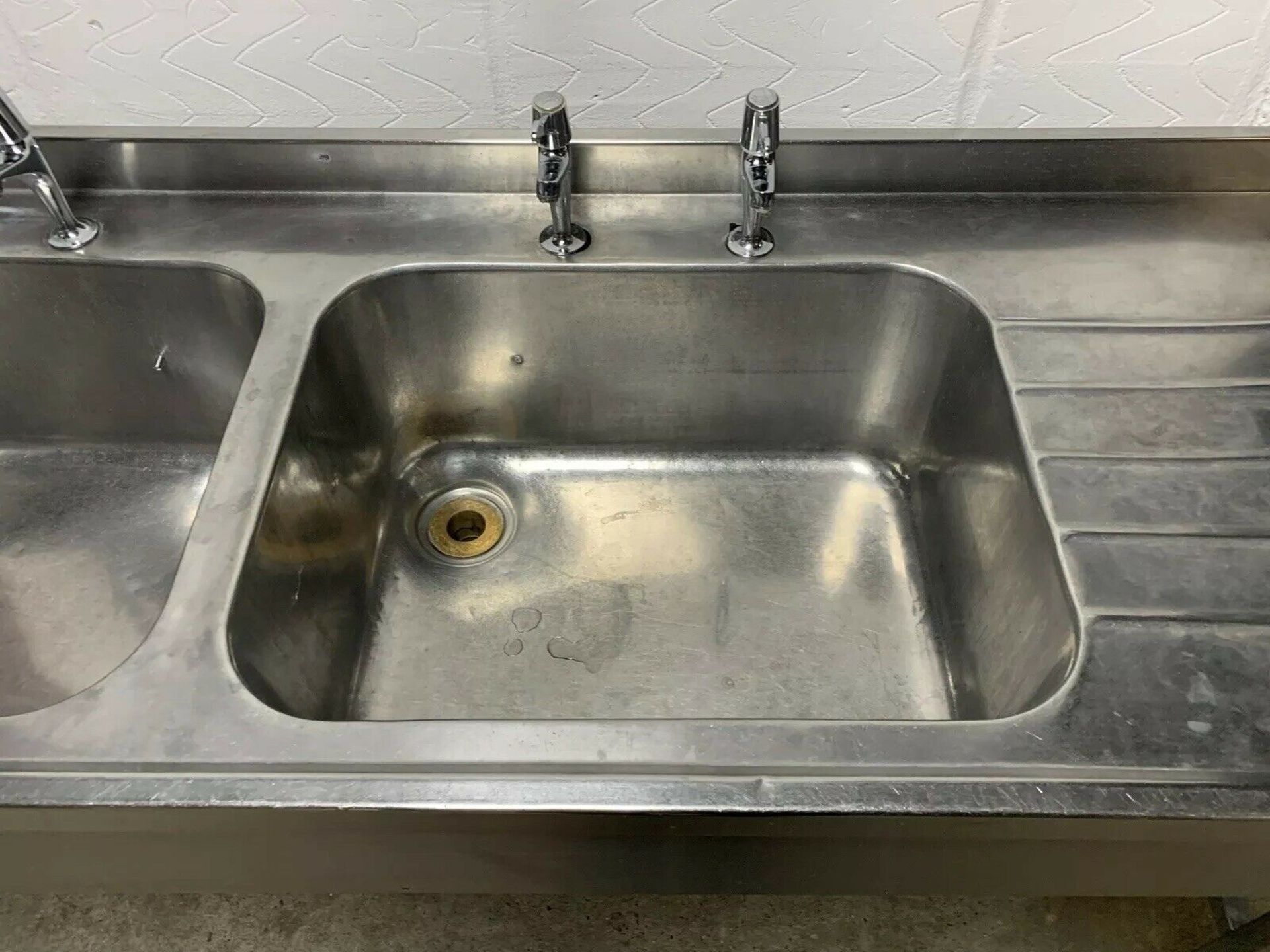 Stainless Steel Double Bowl Sink With Righthand Drainer, Taps and Upstand - Image 4 of 6