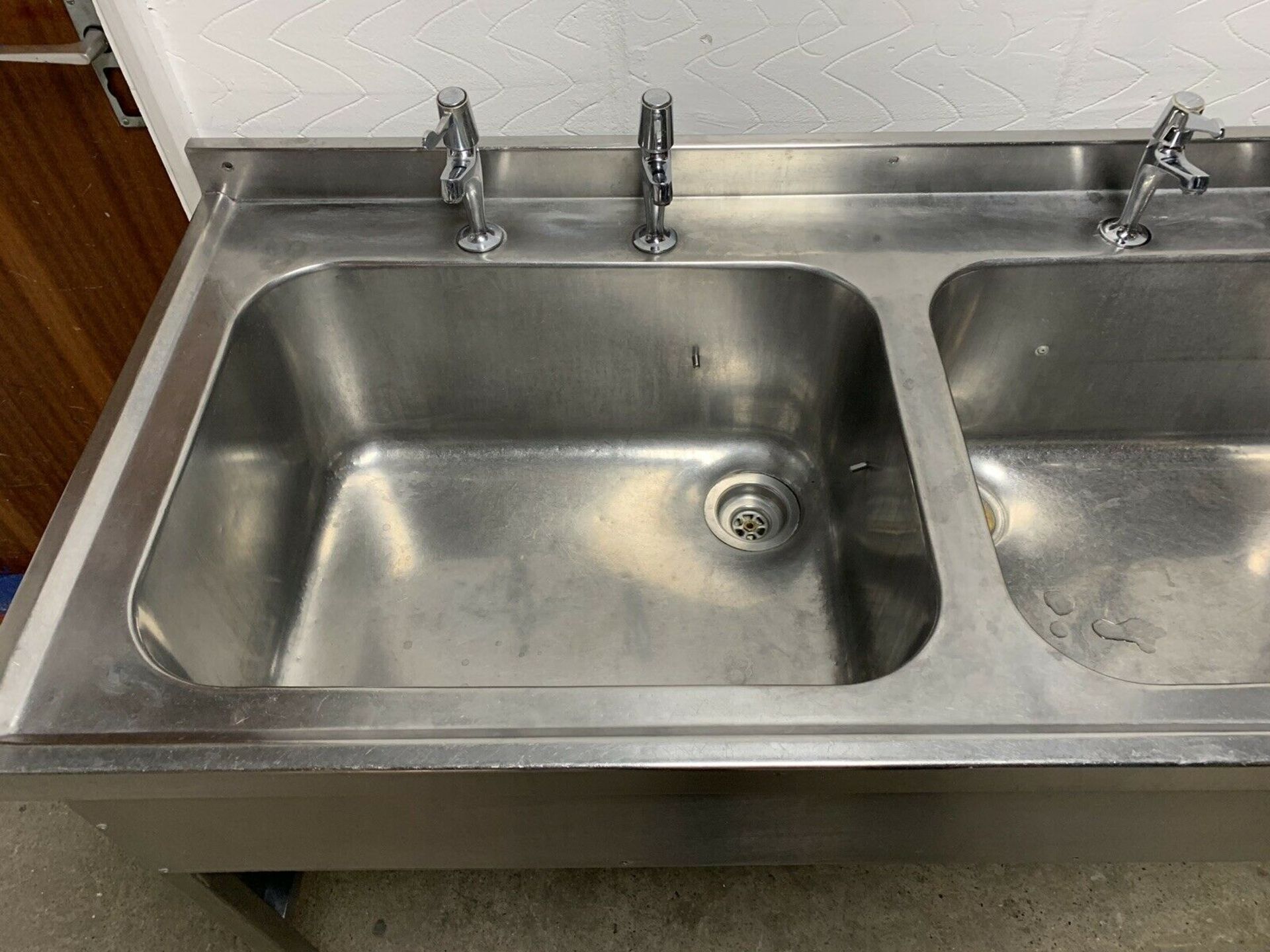 Stainless Steel Double Bowl Sink With Righthand Drainer, Taps and Upstand - Image 5 of 6