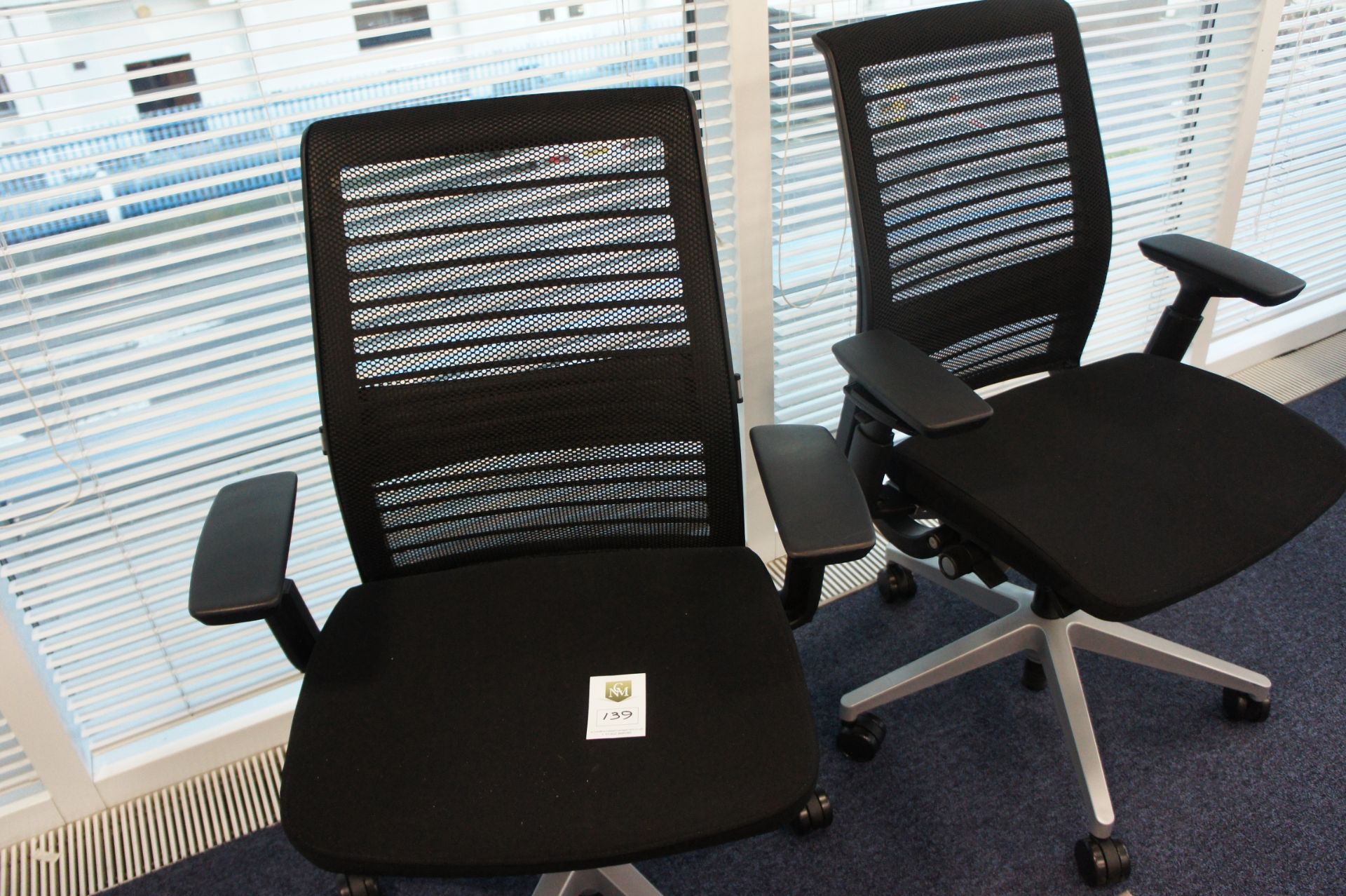 2 x Steelcase 67012 Strasbourg gas lift office chairs