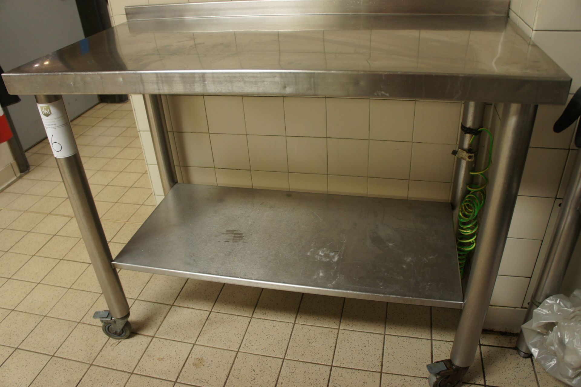 Stainless steel preparation table with shelf under, 1200mm - Image 2 of 2