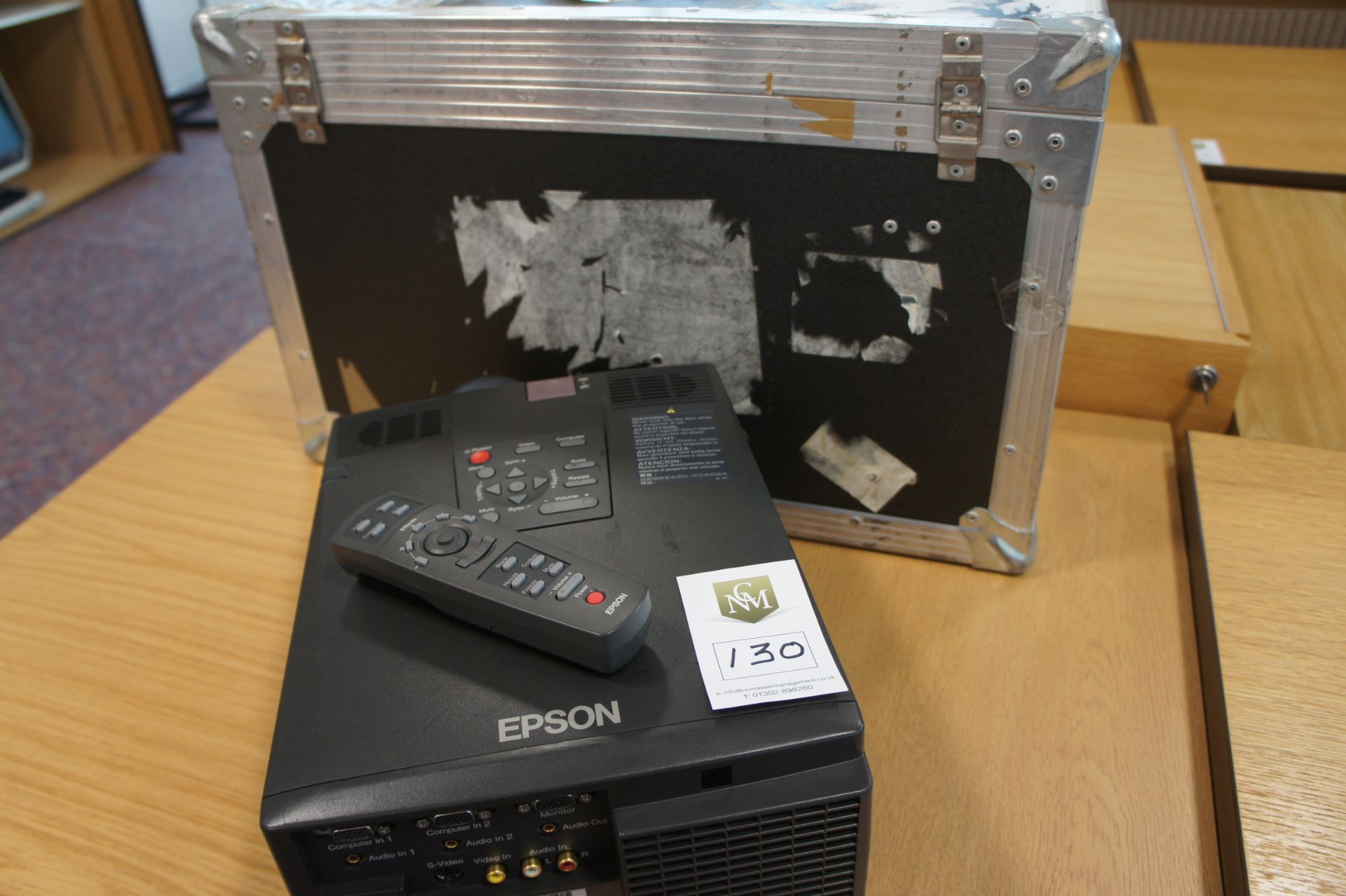 Epson EMP-7100 LCD projector
