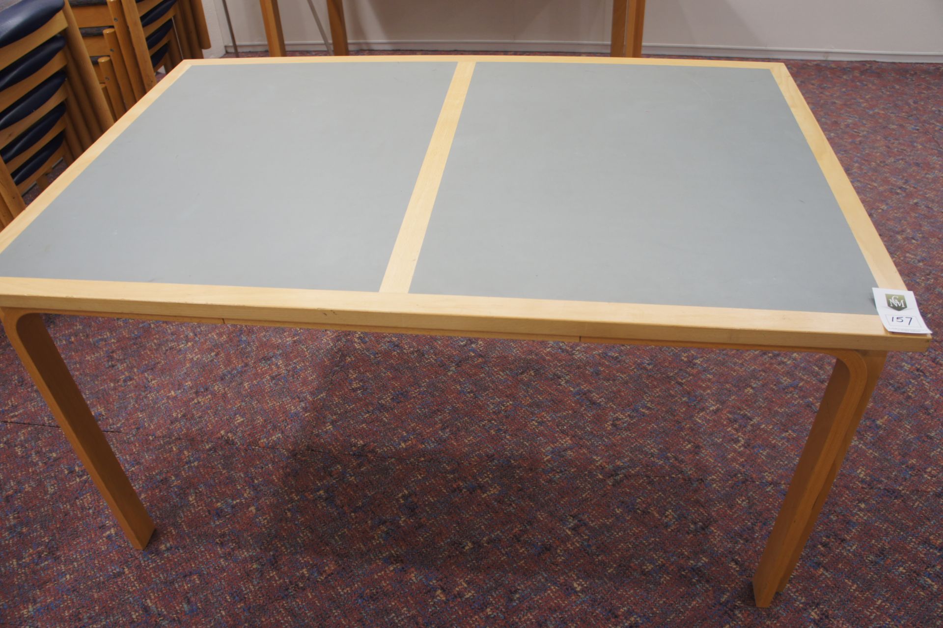 Magnus Olesen meeting table 1400mm x 900mm