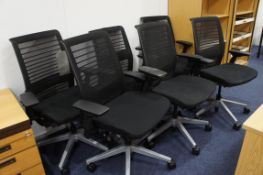 6 x Steelcase 67012 Strasbourg gas lift office chairs