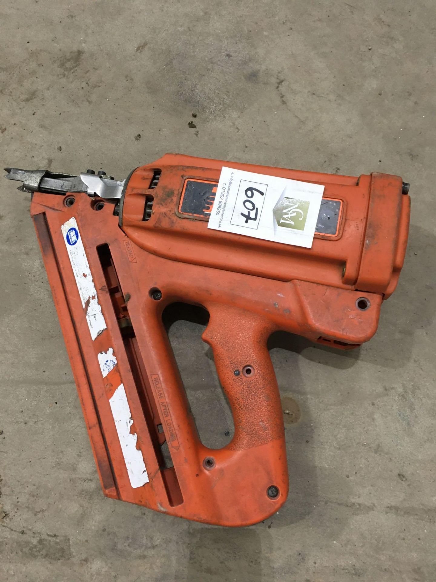 Pass load nail gun