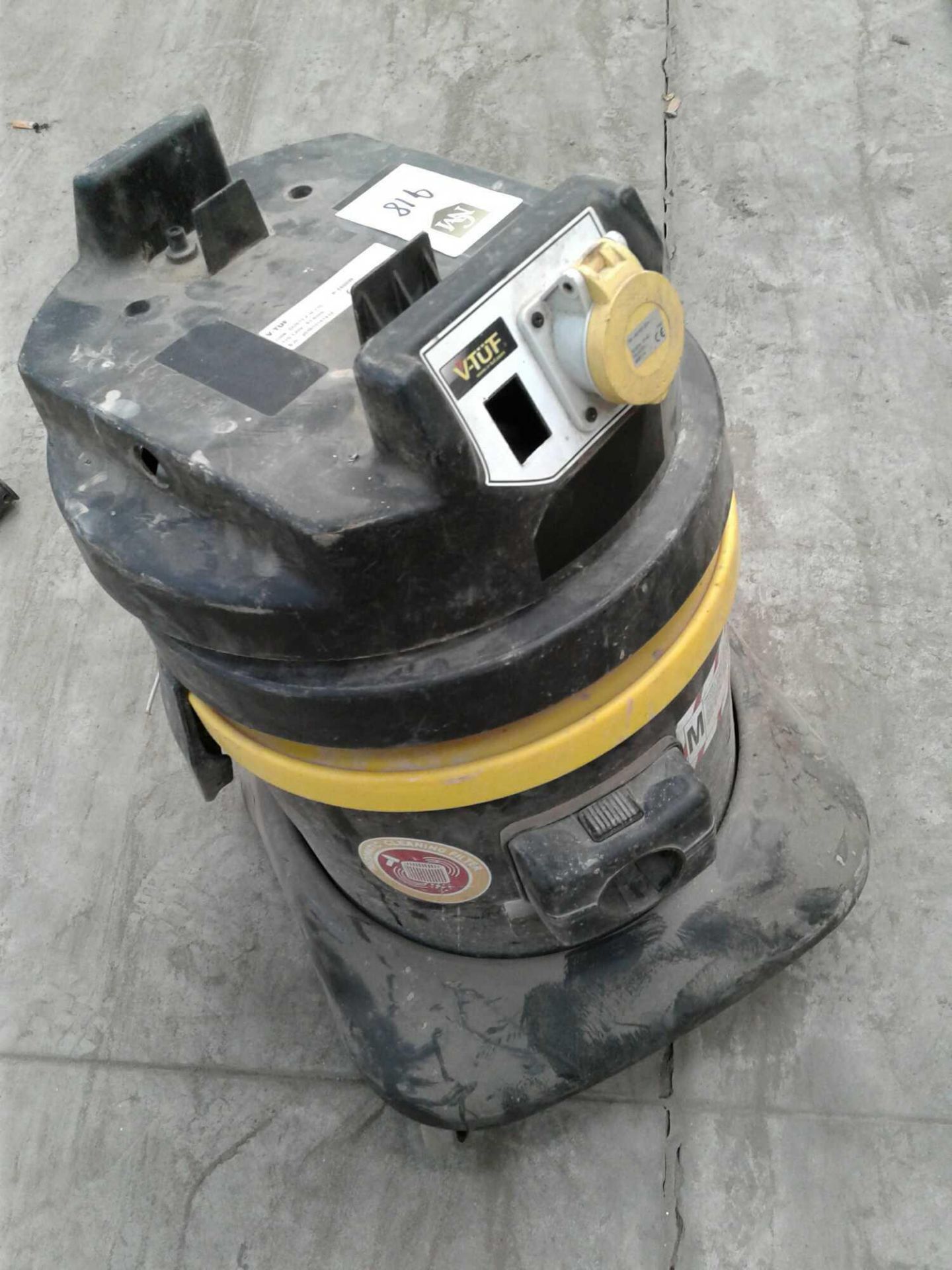 V-tuf industrial vacuum cleaner