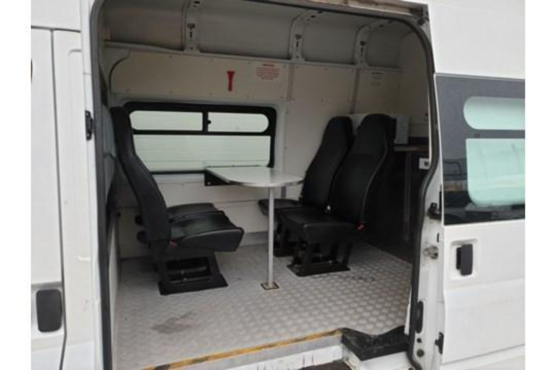 2013 / 63 Ford Transit 2.4 Diesel Welfare Van - Image 9 of 19