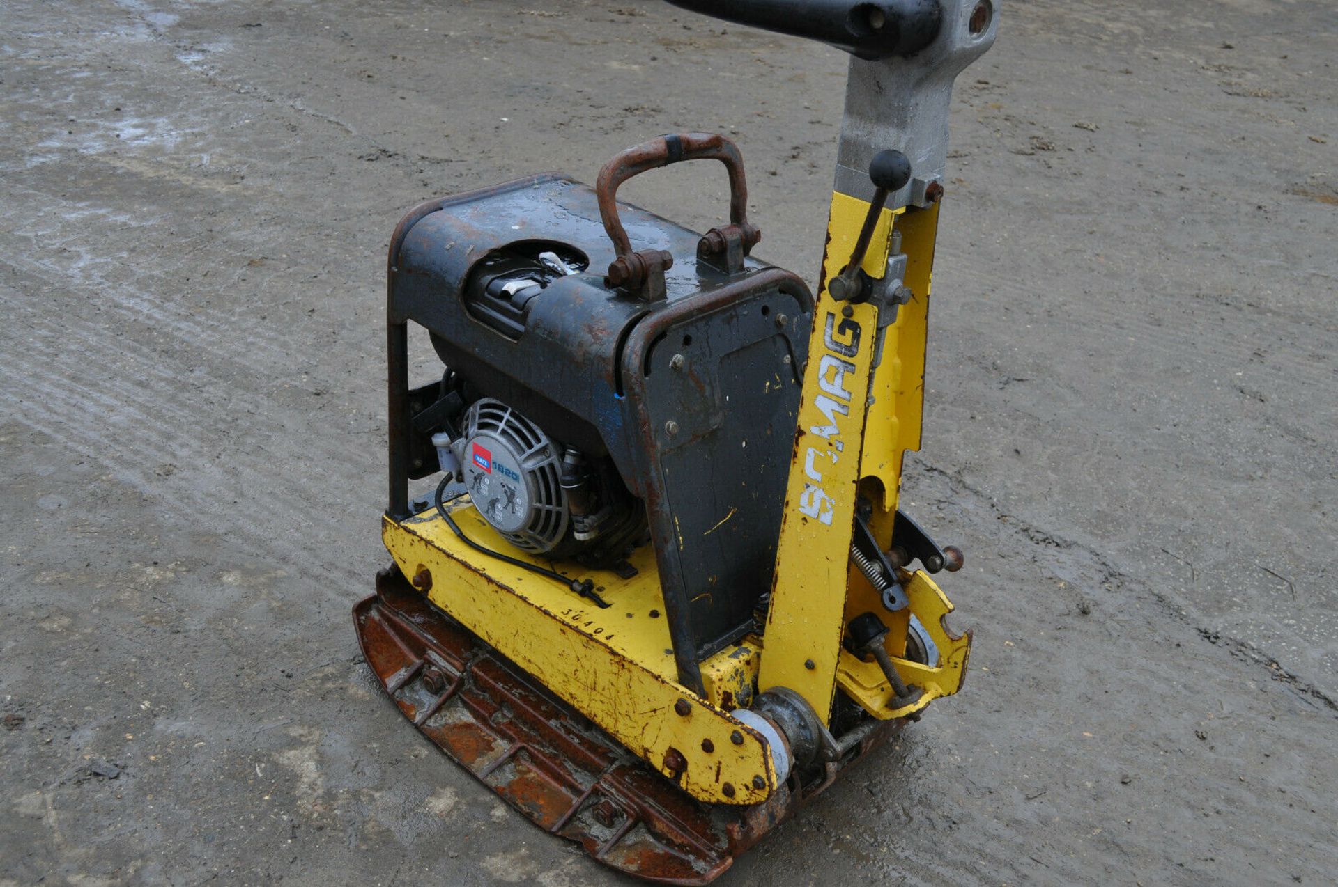 Bomag BPR 30/38 Reversible Vibratory Plate