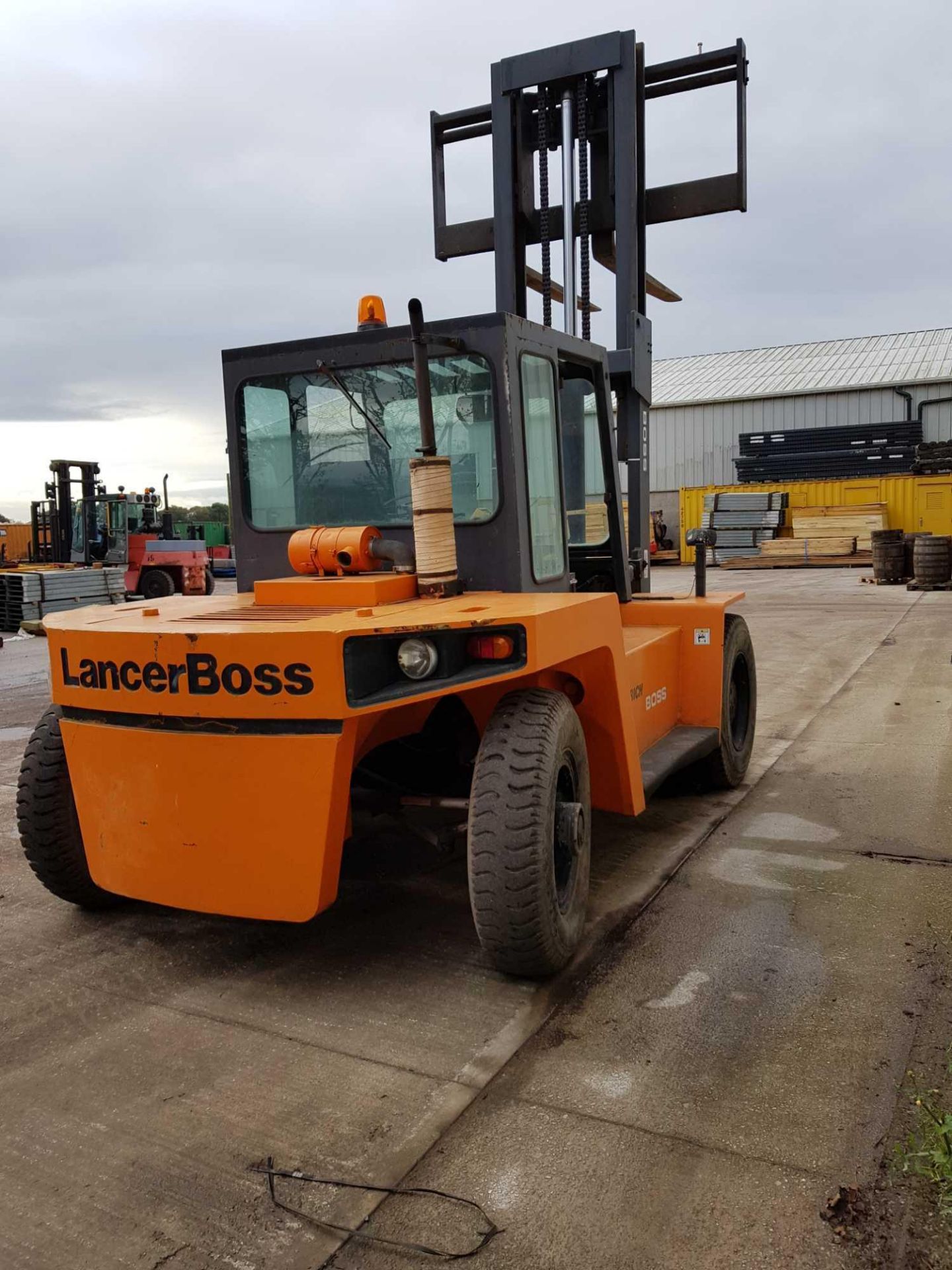 Lancer Boss 60D 4x2 Diesel forklift 10 Tonne lift - Image 4 of 8