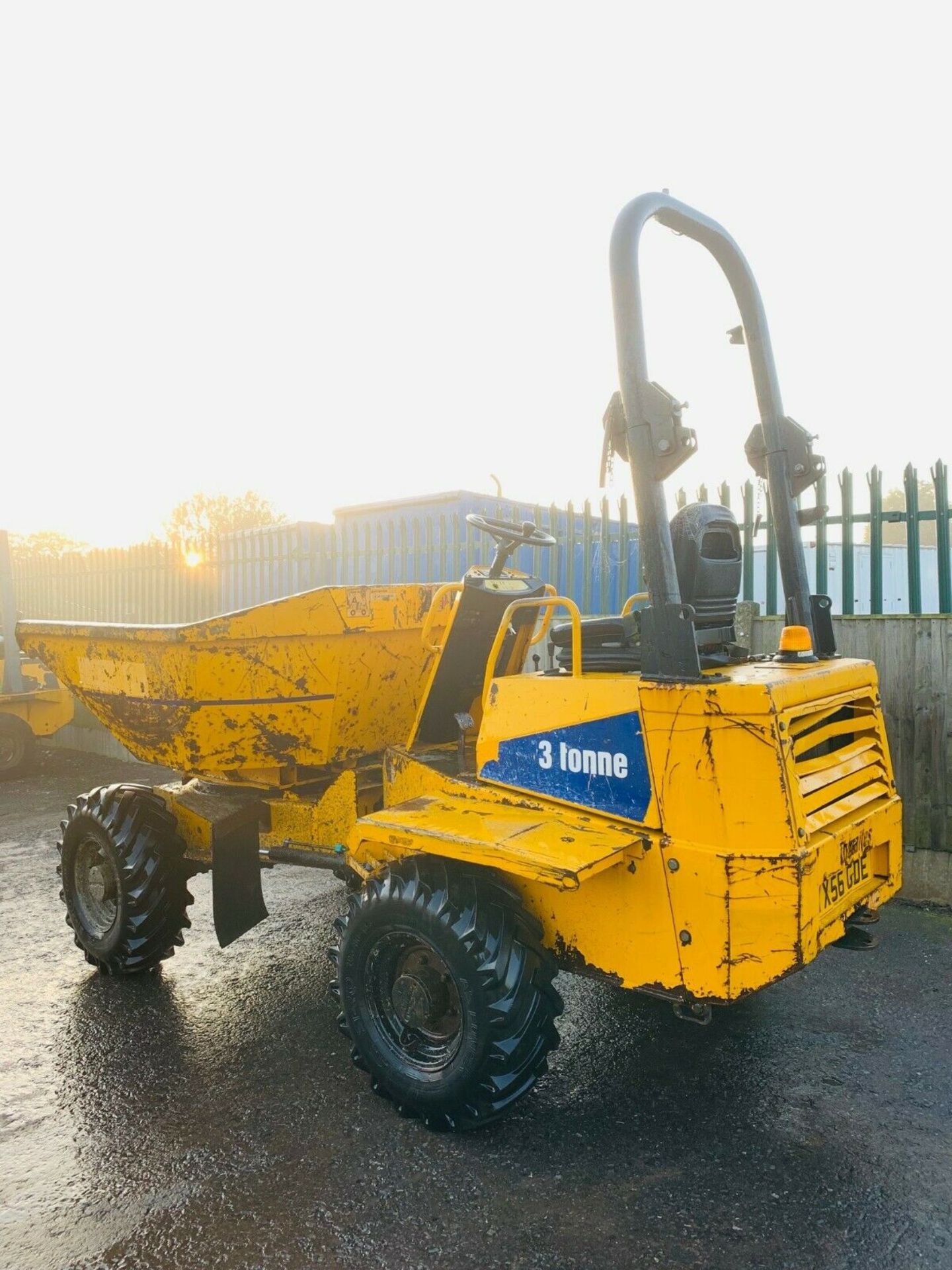 Thwaites 3 Tonne Swivel Dumper - Image 5 of 10