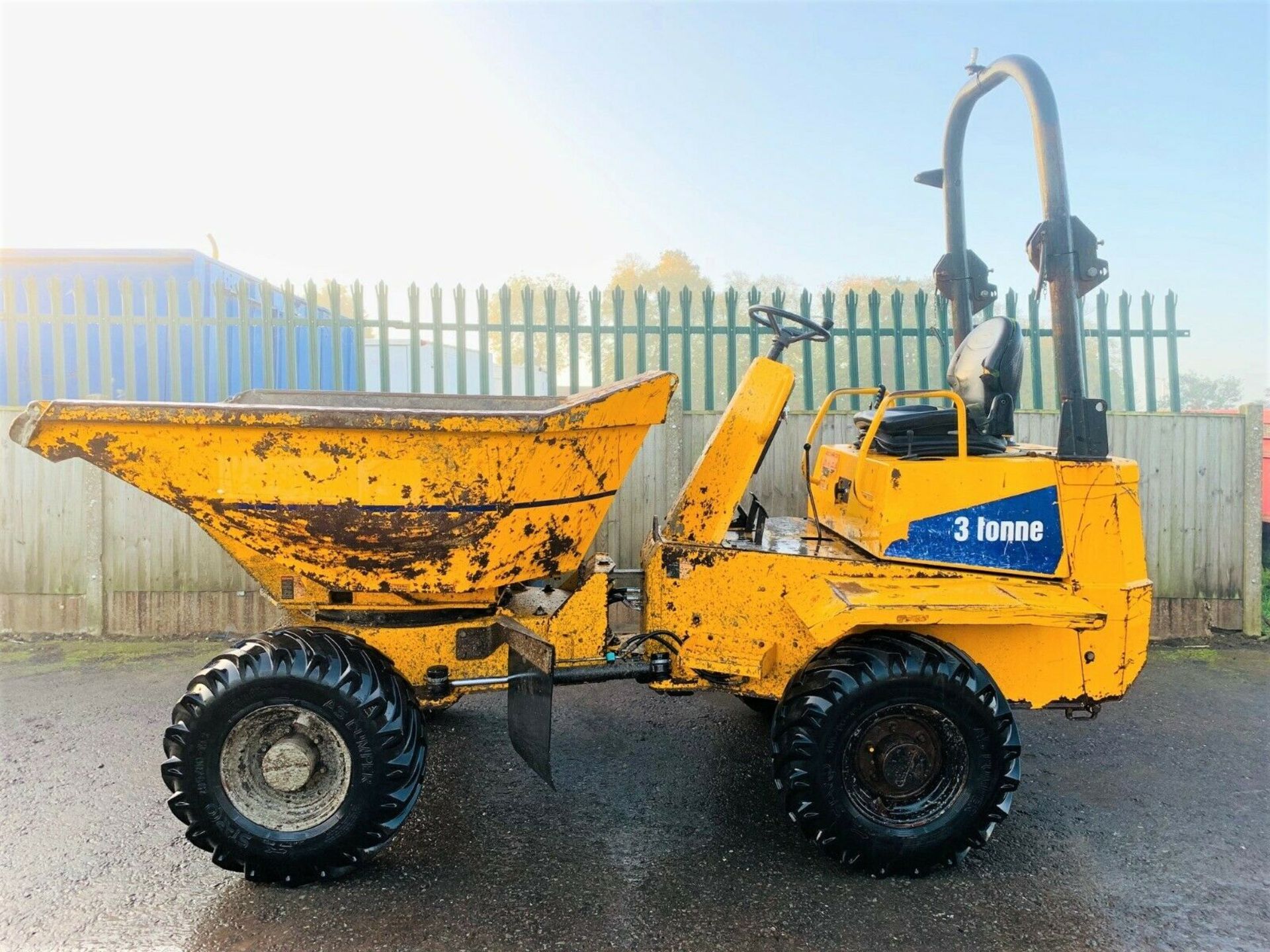 Thwaites 3 Tonne Swivel Dumper - Image 9 of 10