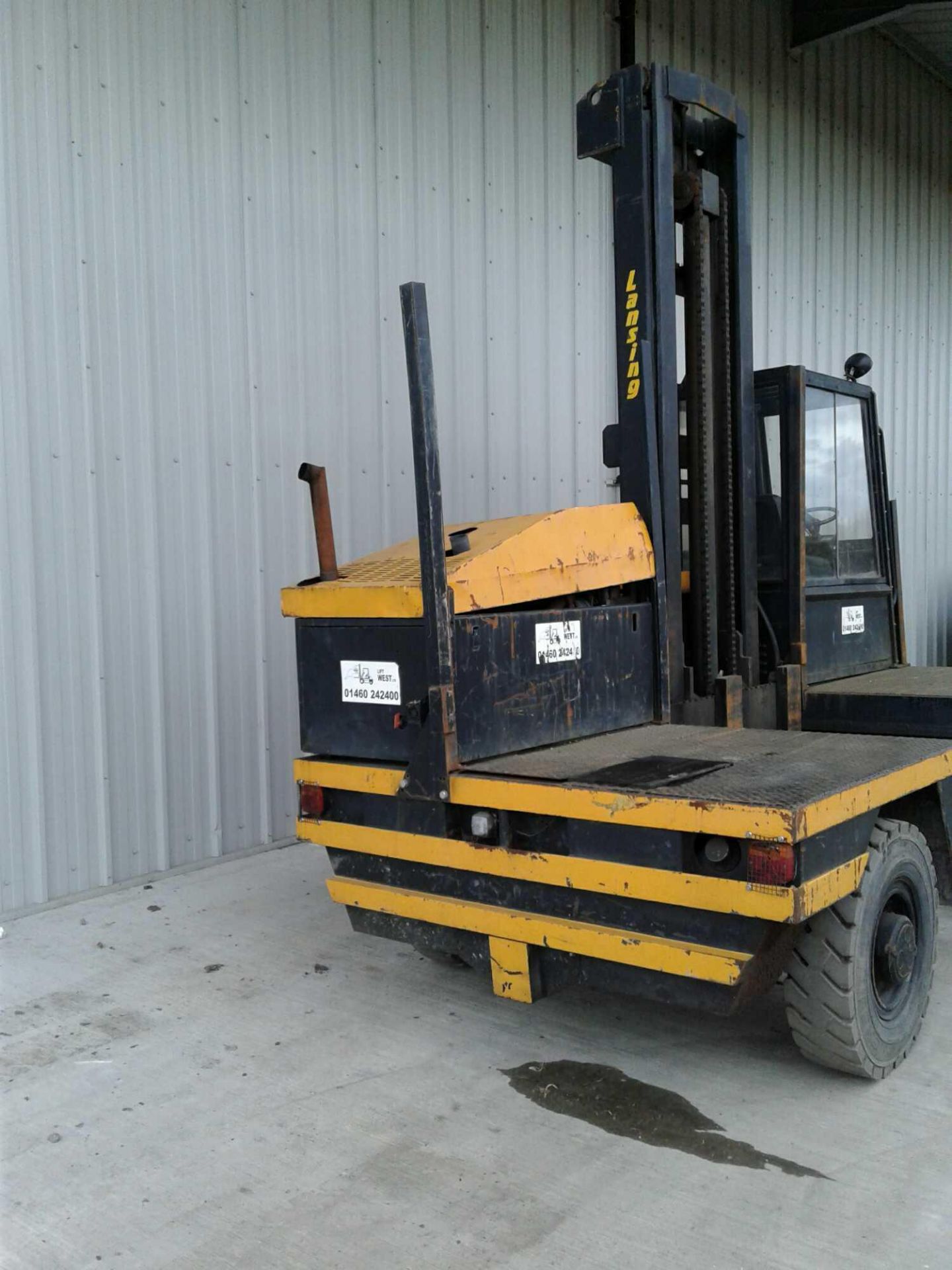 Lansing fork lift side loader - Image 3 of 7