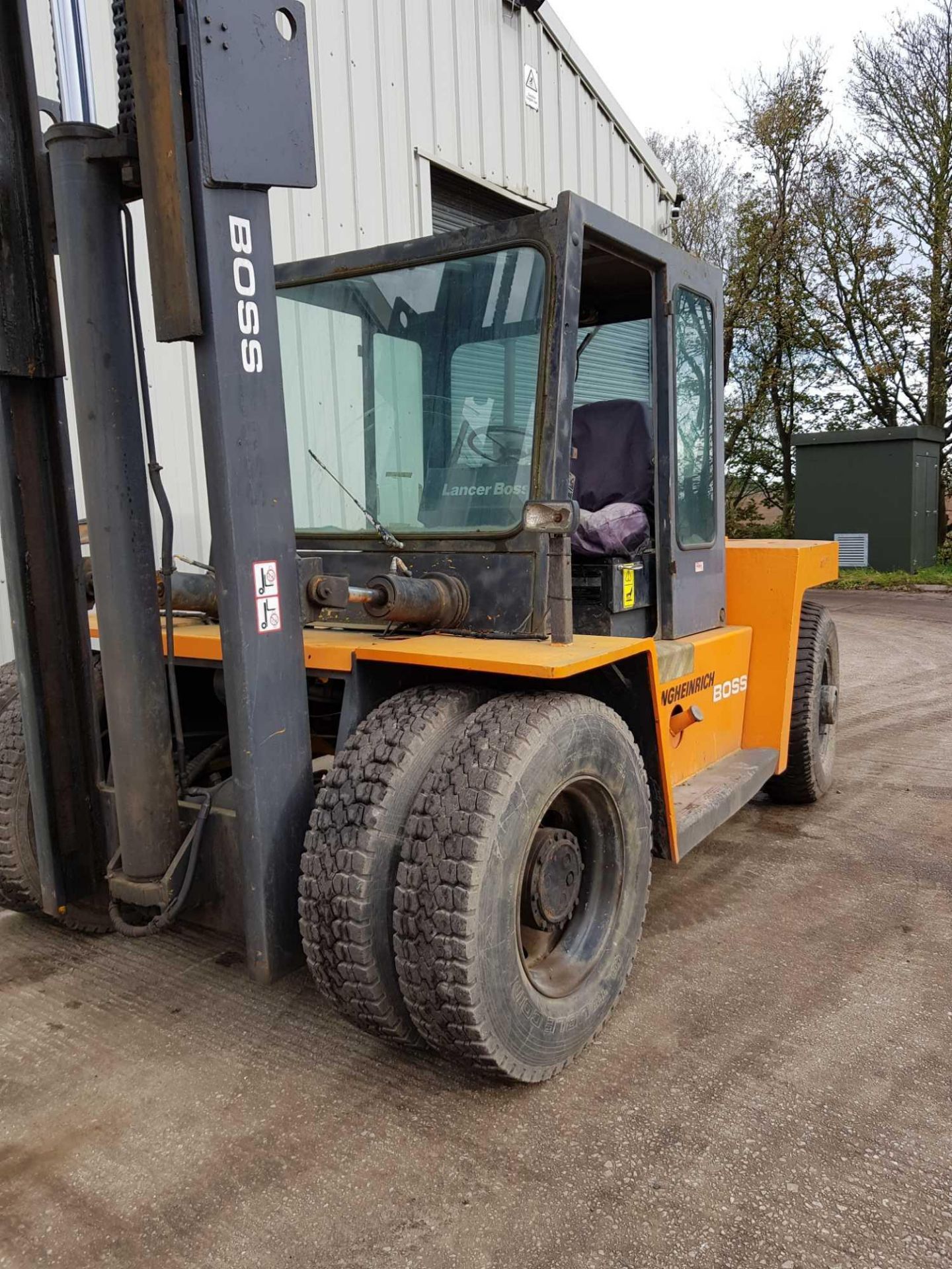 Lancer Boss 60D 4x2 Diesel forklift 10 Tonne lift - Bild 6 aus 8