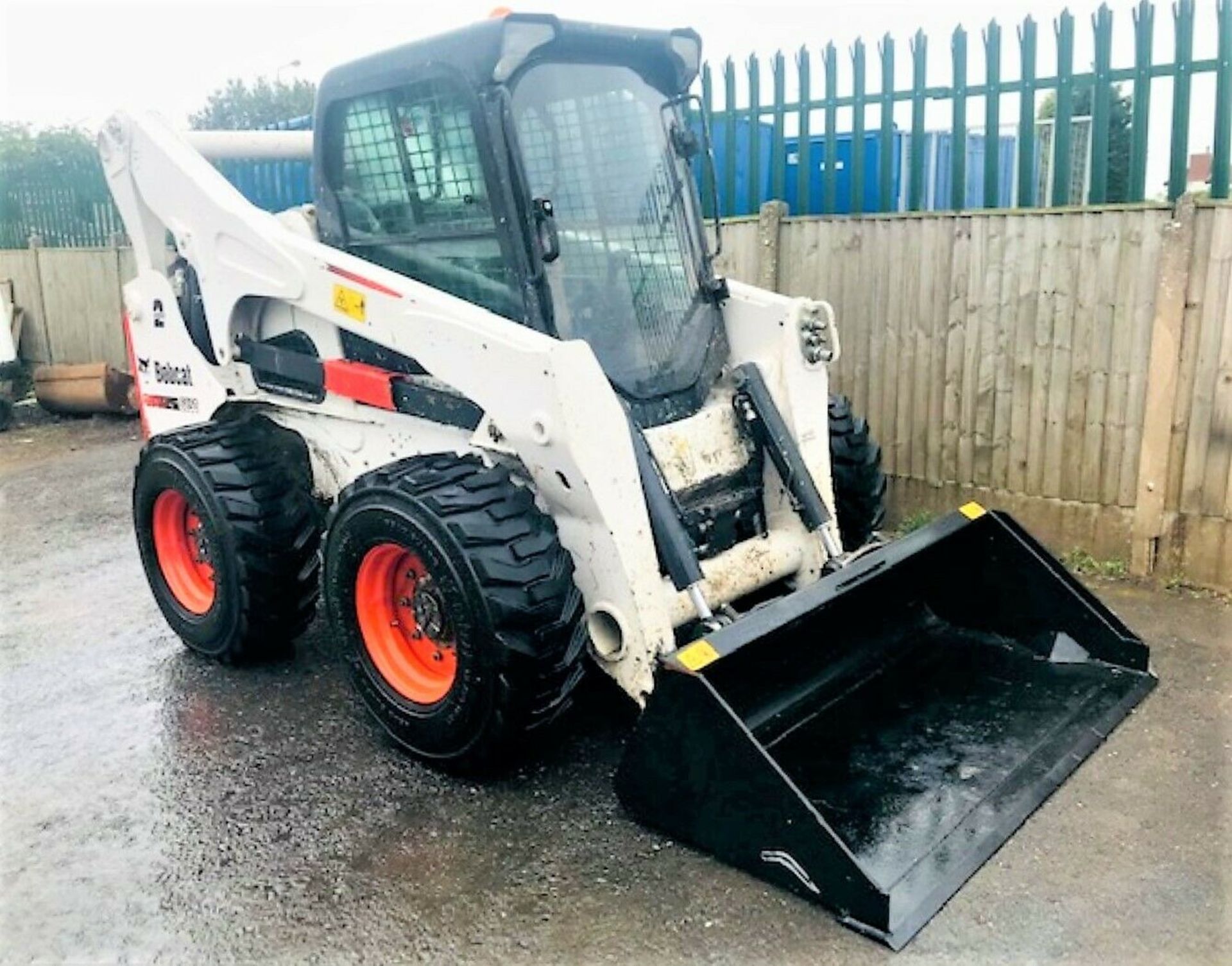 Bobcat S850 Skidsteer - Image 2 of 12