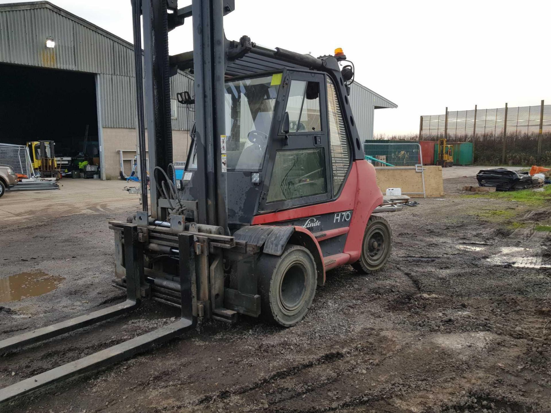 Linde H70 Diesel Forklift - Image 6 of 8