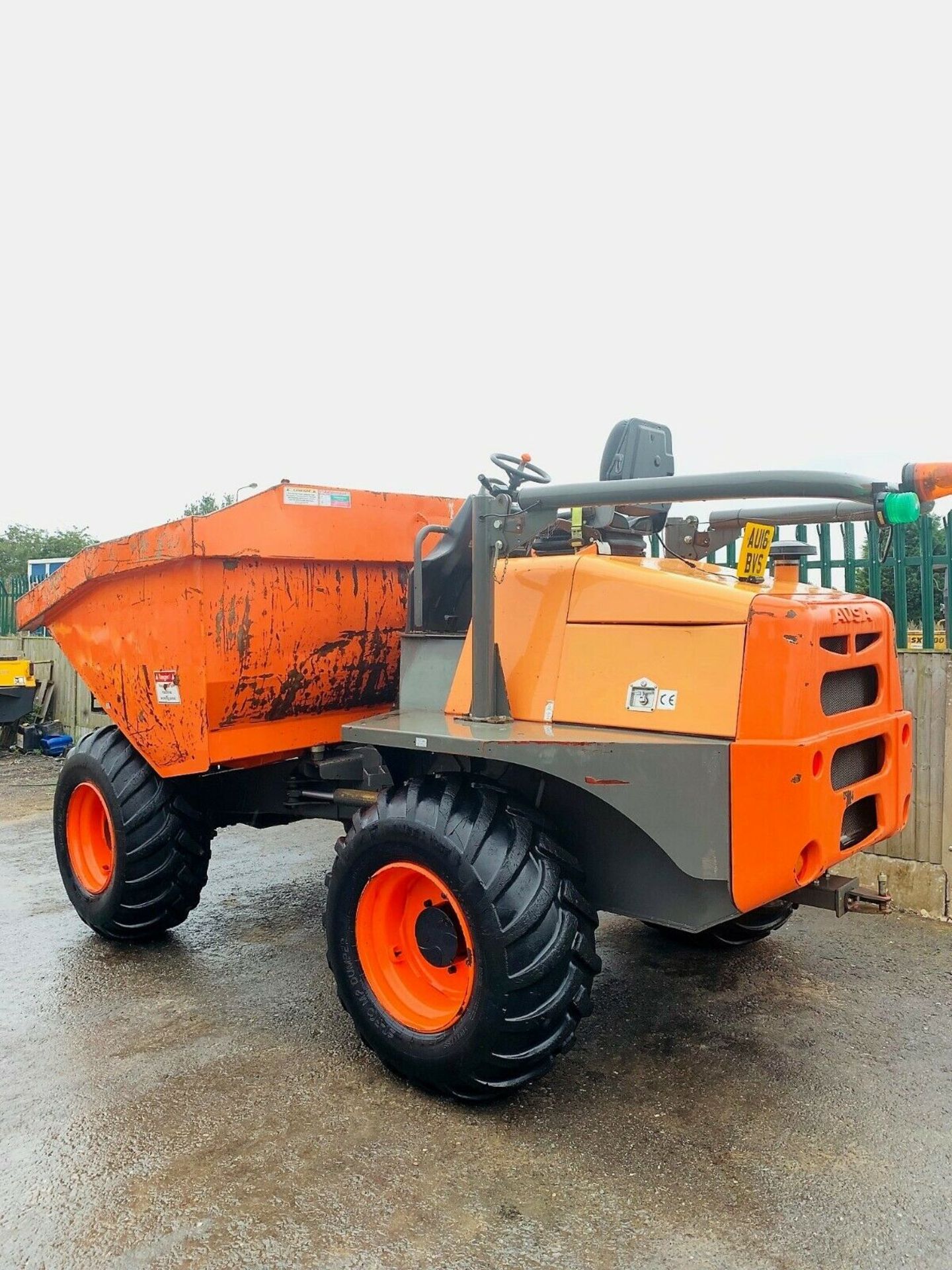 Ausa D1000 AP 10 Tonne Straight Tip Dumper - Bild 5 aus 11