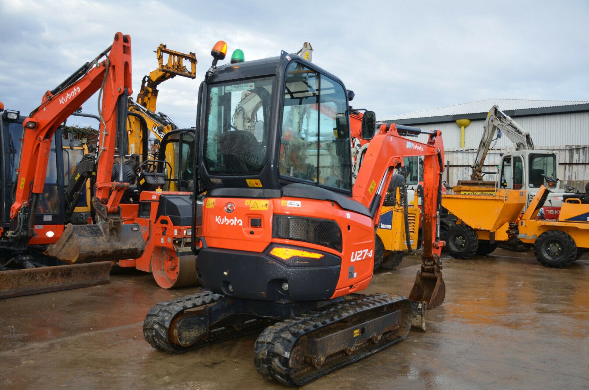 Kubota U27-4 Mini Excavator - Image 2 of 12