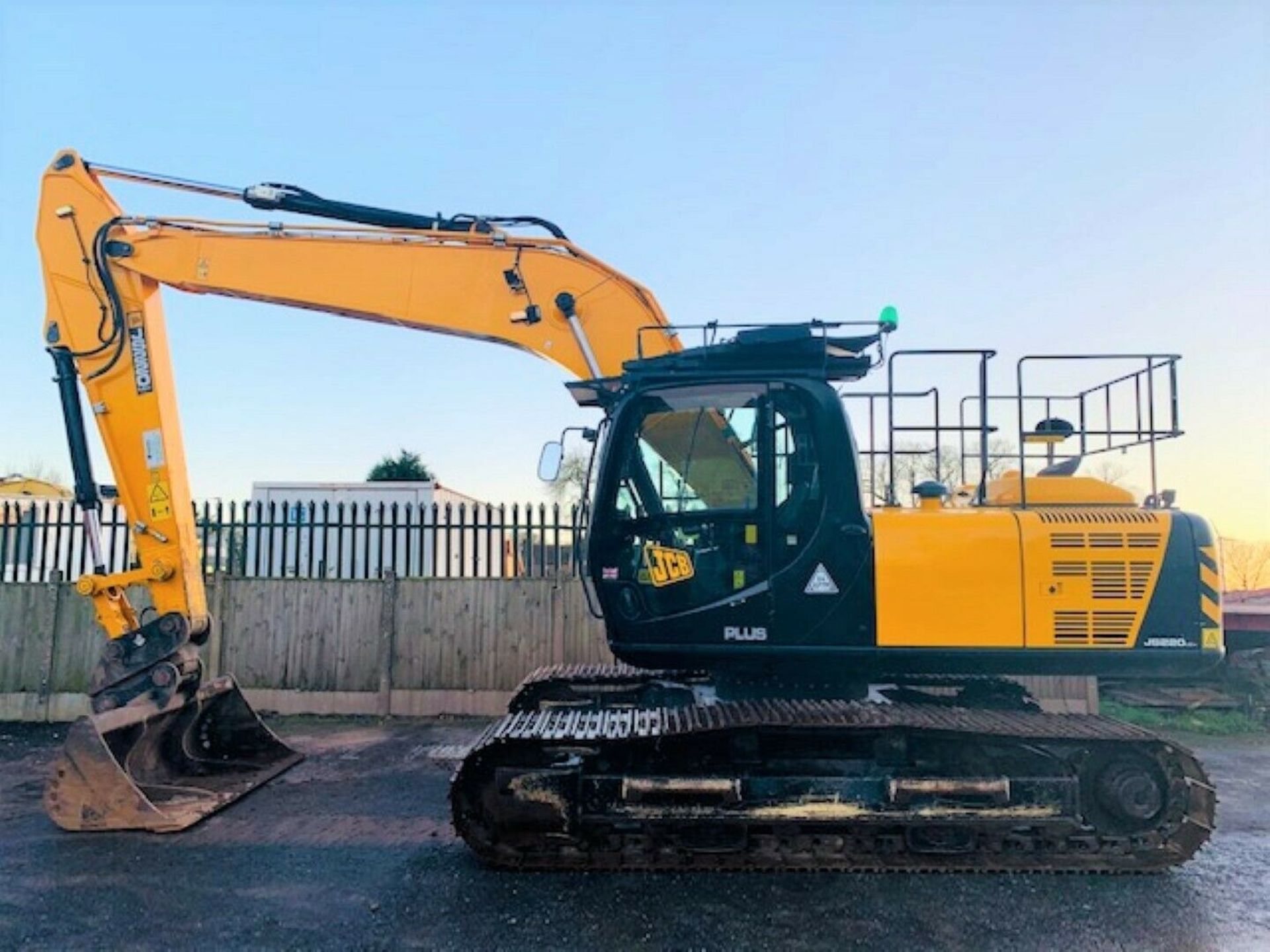 JCB JS220 LC PLUS Digger / Excavator - Image 11 of 12