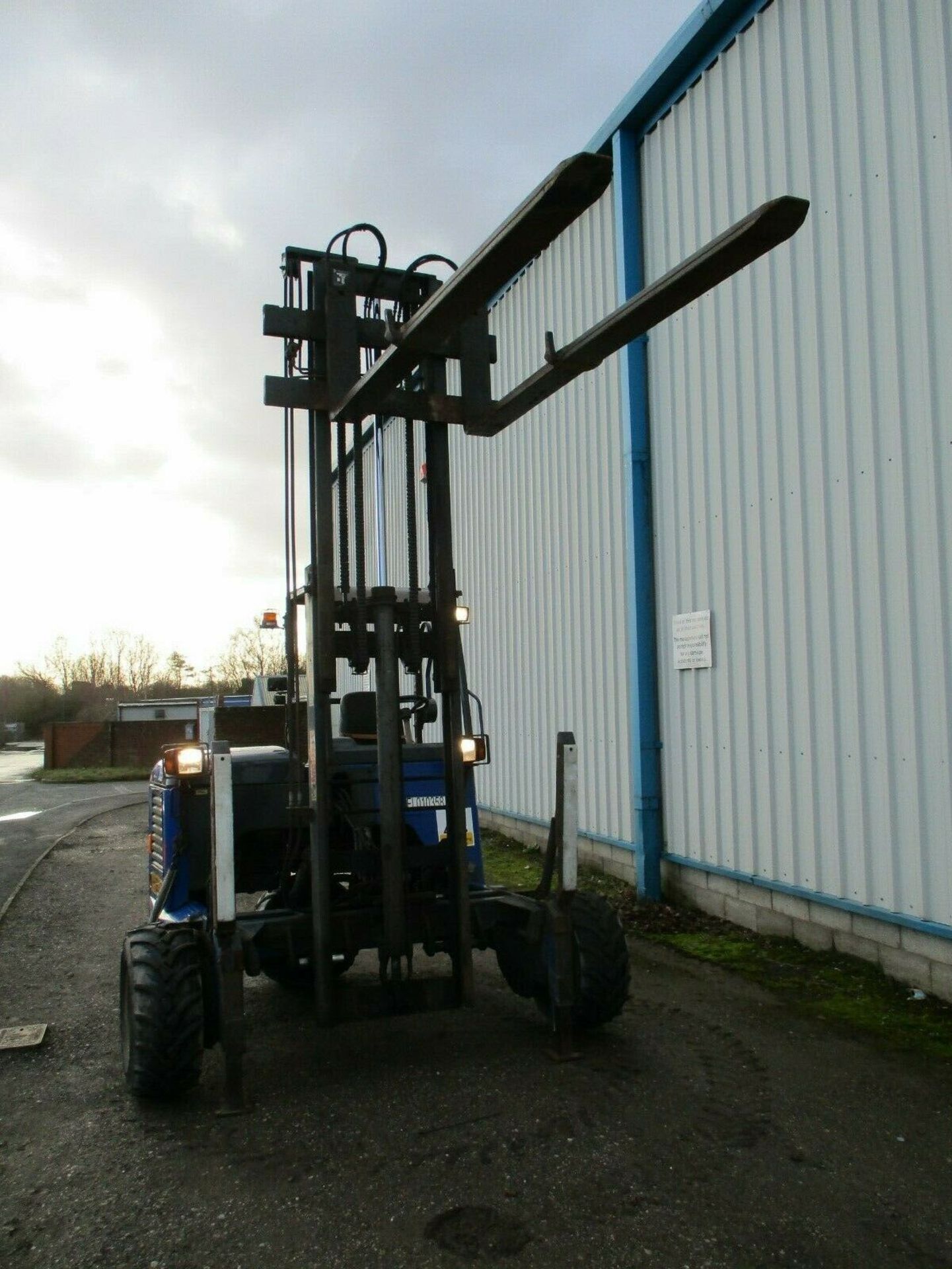 Moffett Mounty Forklift M8 25.4 - Image 9 of 10