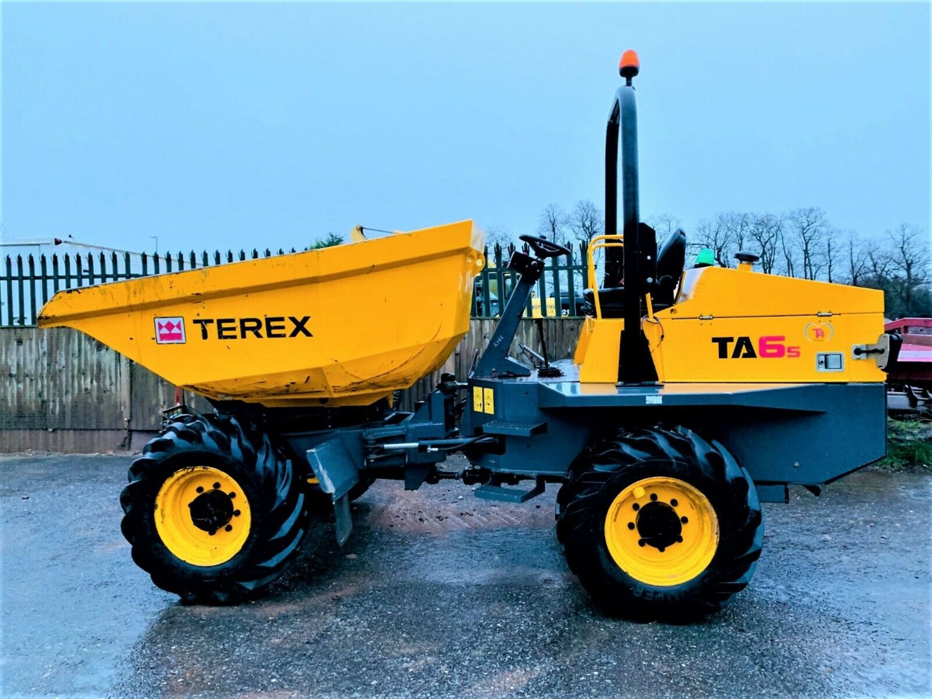 Terex TA6 S 6 Tonne Swivel Dumper - Image 11 of 12