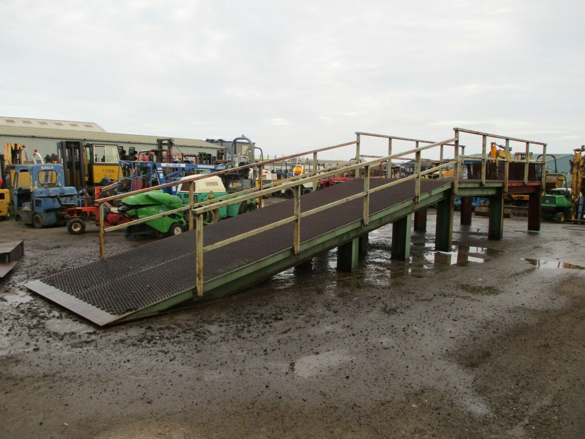 Very Heavy Duty Loading Ramp - Image 11 of 12