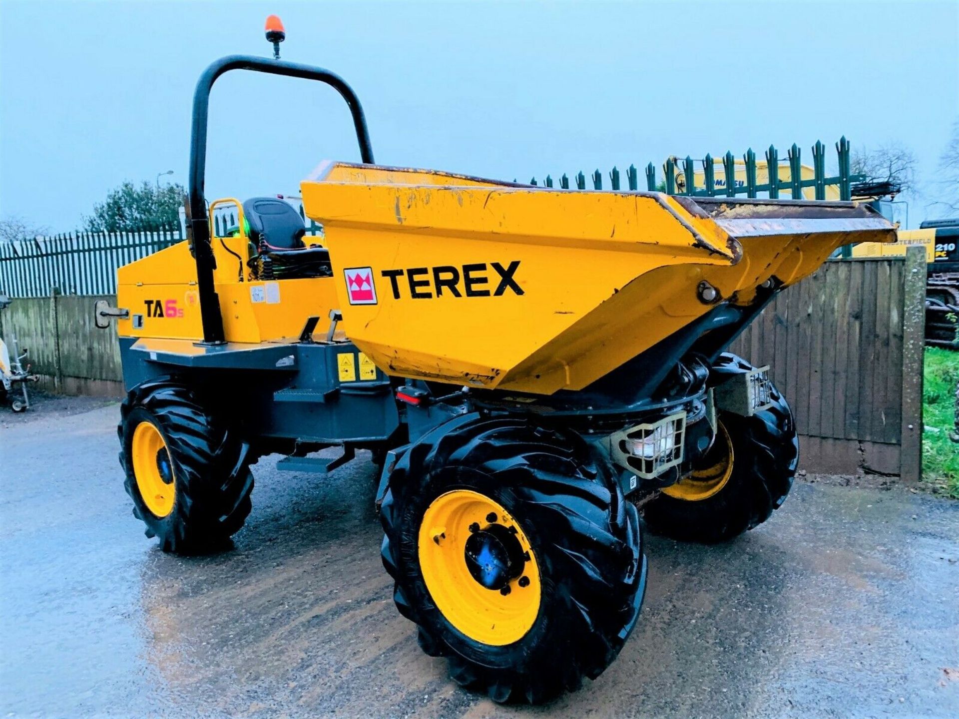 Terex TA6 S 6 Tonne Swivel Dumper - Image 2 of 12