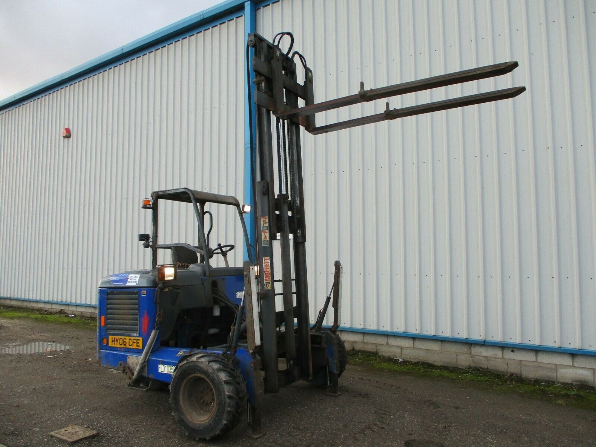 Moffett Mounty Forklift M8 25.4 - Image 8 of 10