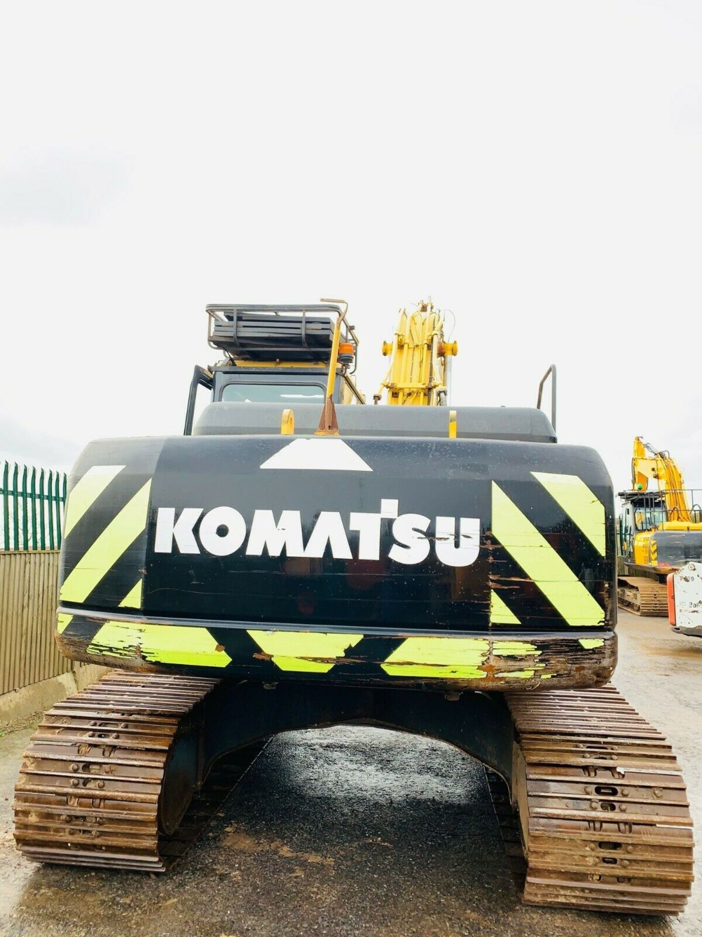 Komatsu PC210LC-7K Excavator - Image 4 of 12