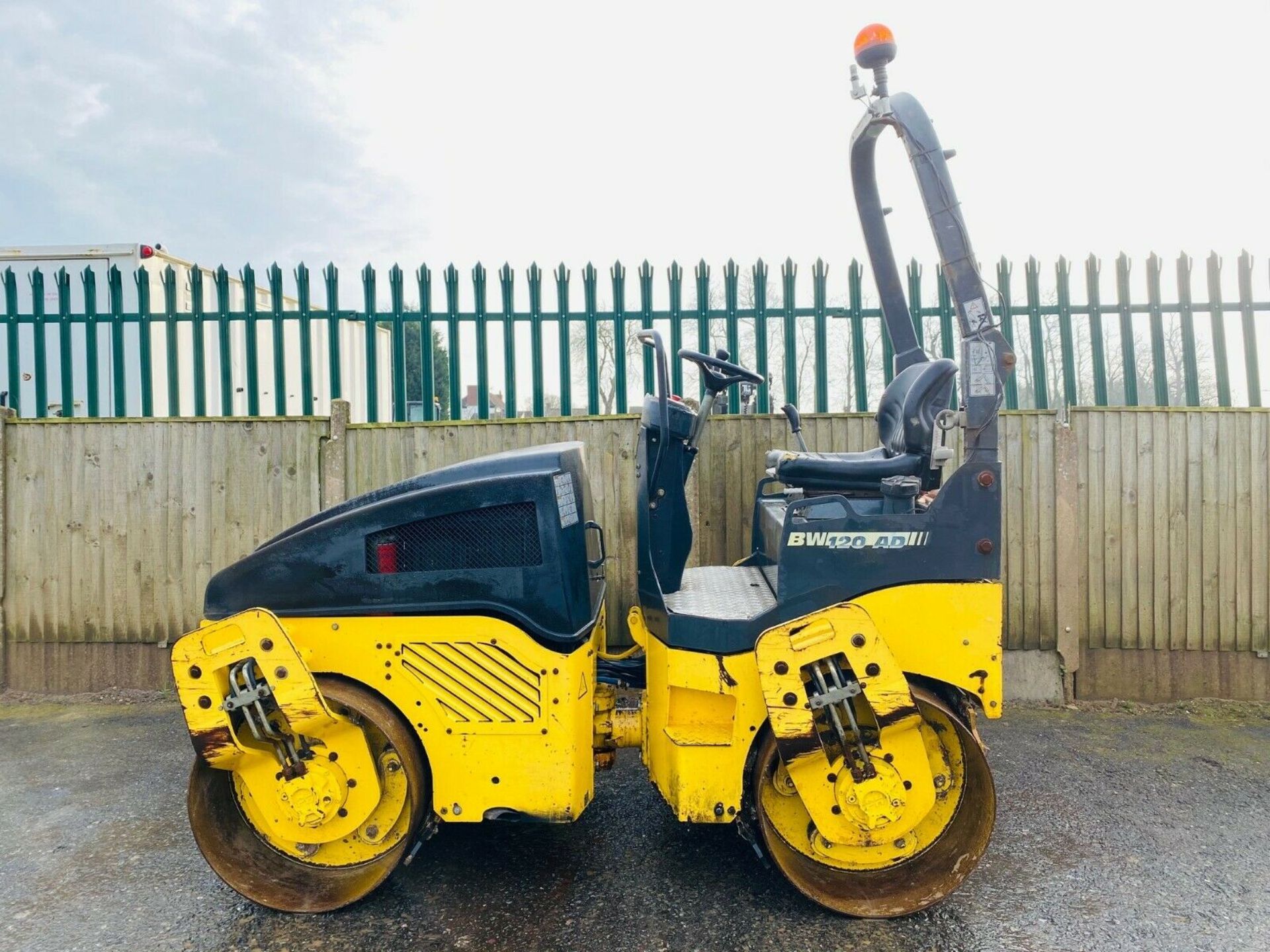 Bomag BW 120 AD-4 Tandem Roller - Image 8 of 9