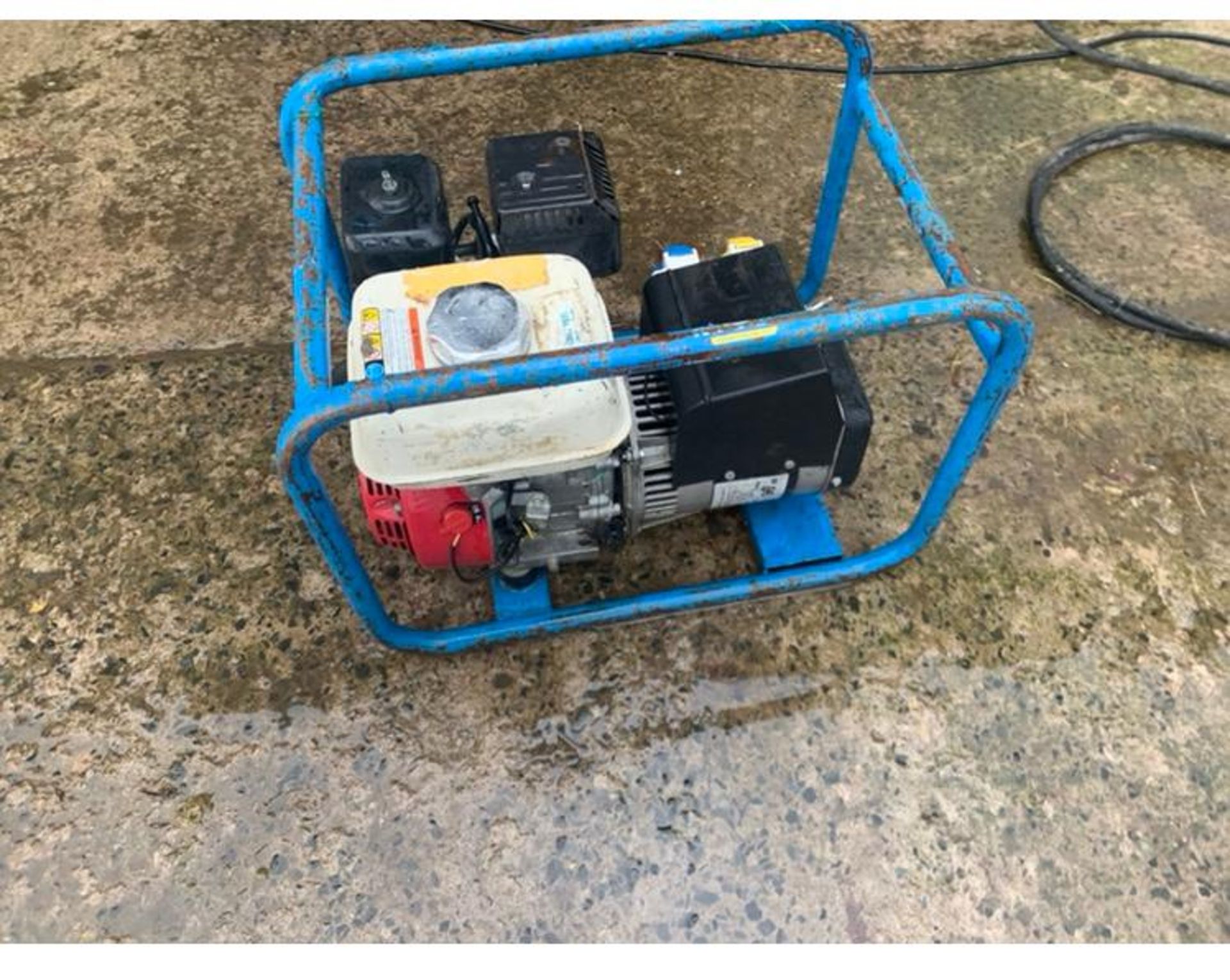 Honda Petrol Generator NO VAT - Image 2 of 4