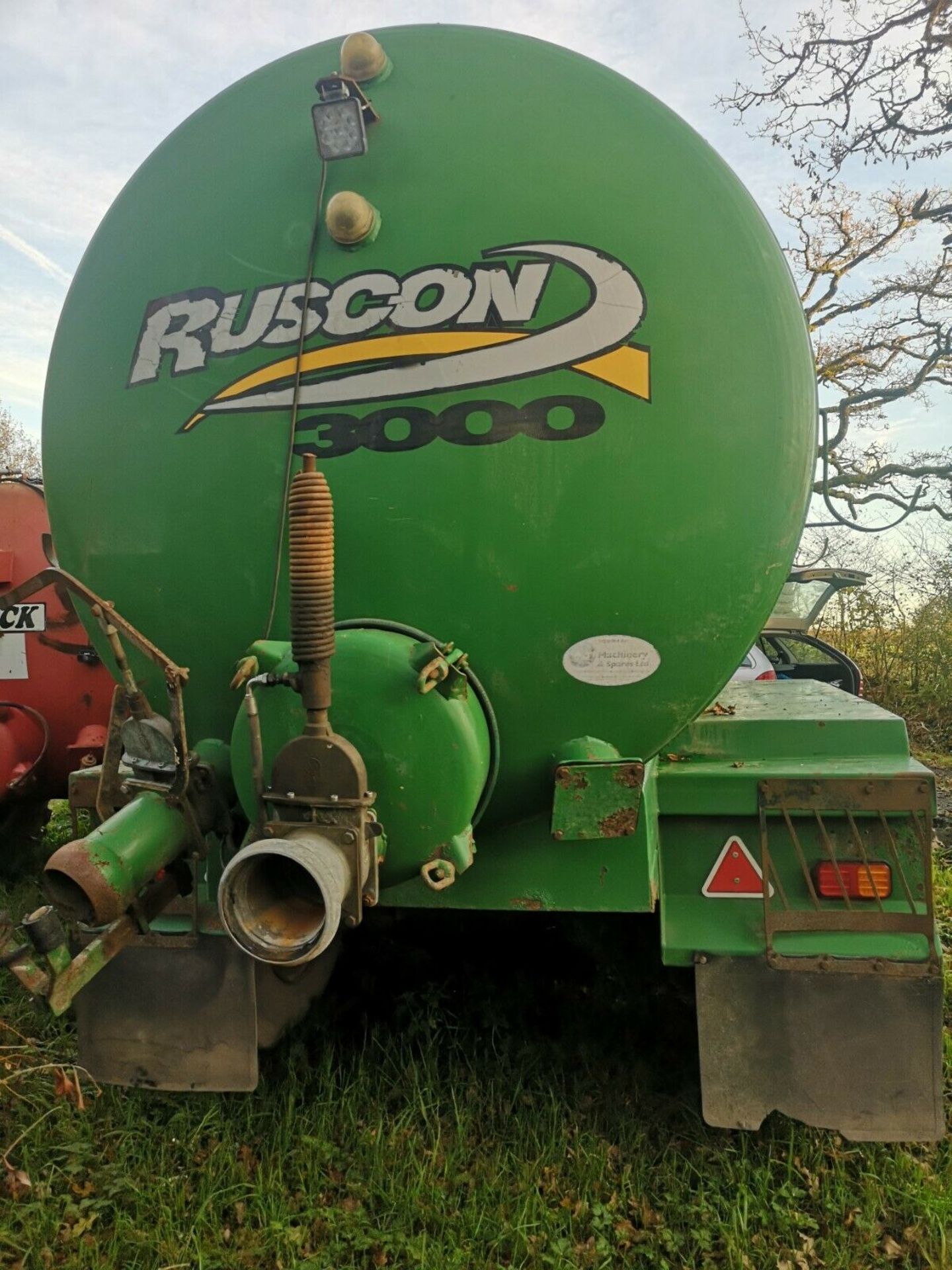 Ruscon 3000 Gallon Tanker on Super Singles - Image 4 of 8