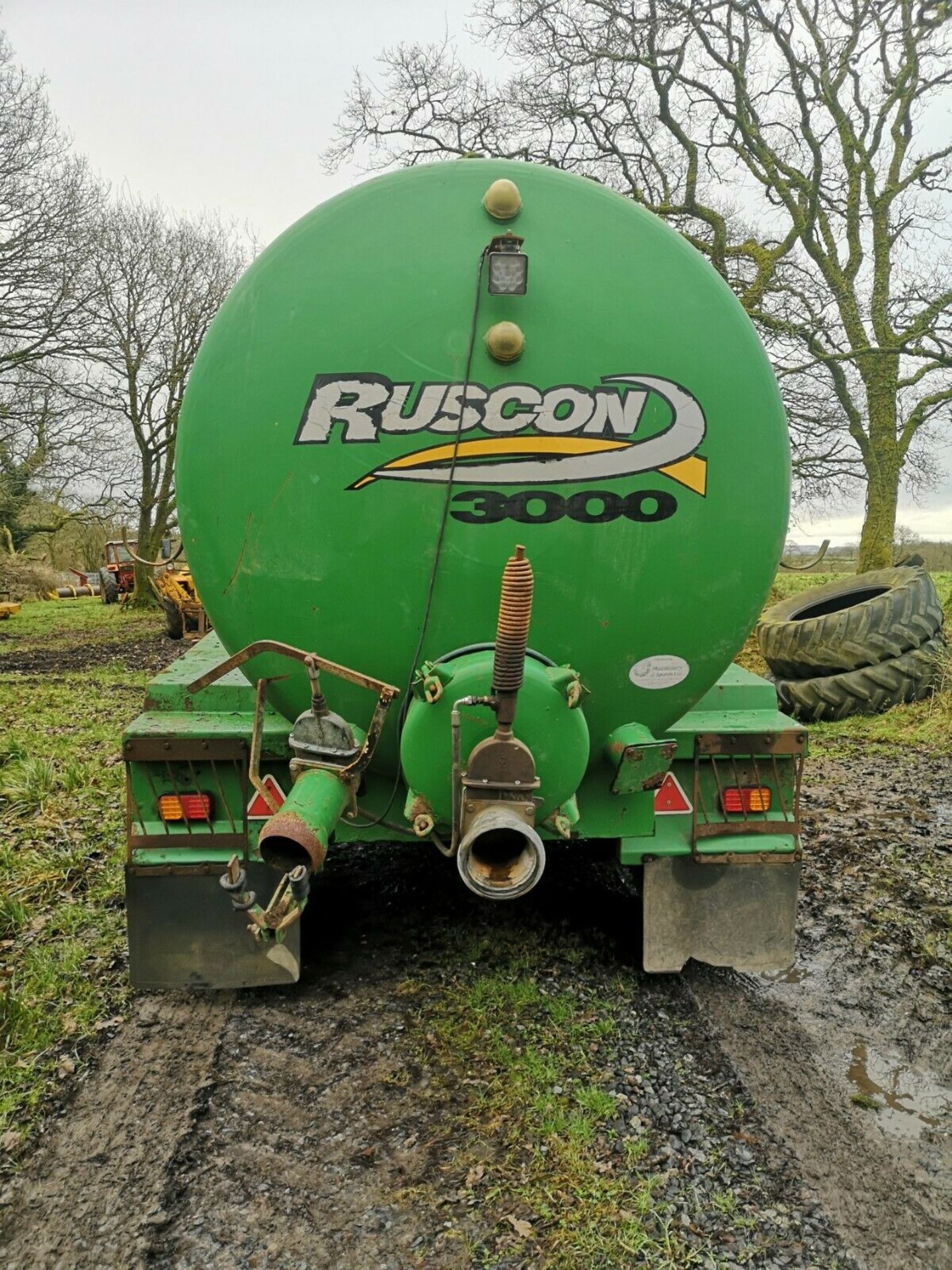 Ruscon 3000 Gallon Tanker on Super Singles - Image 7 of 8