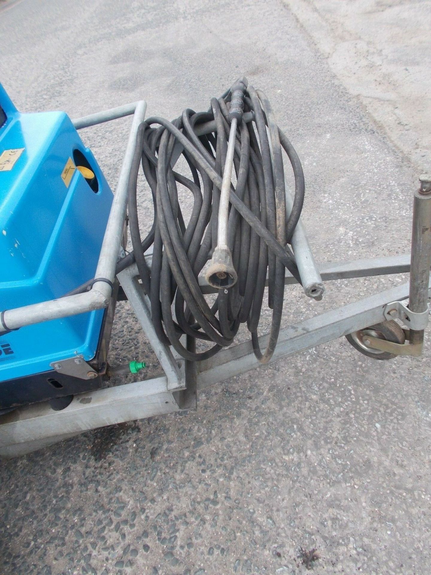 Edge V 200 MD Towable Hot and Cold Diesel Engined Pressure Washer - Image 5 of 7