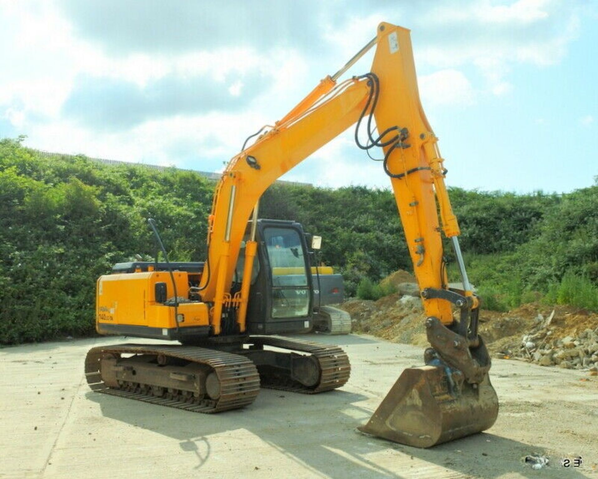 Hyundai 140 LC - 7A Excavator