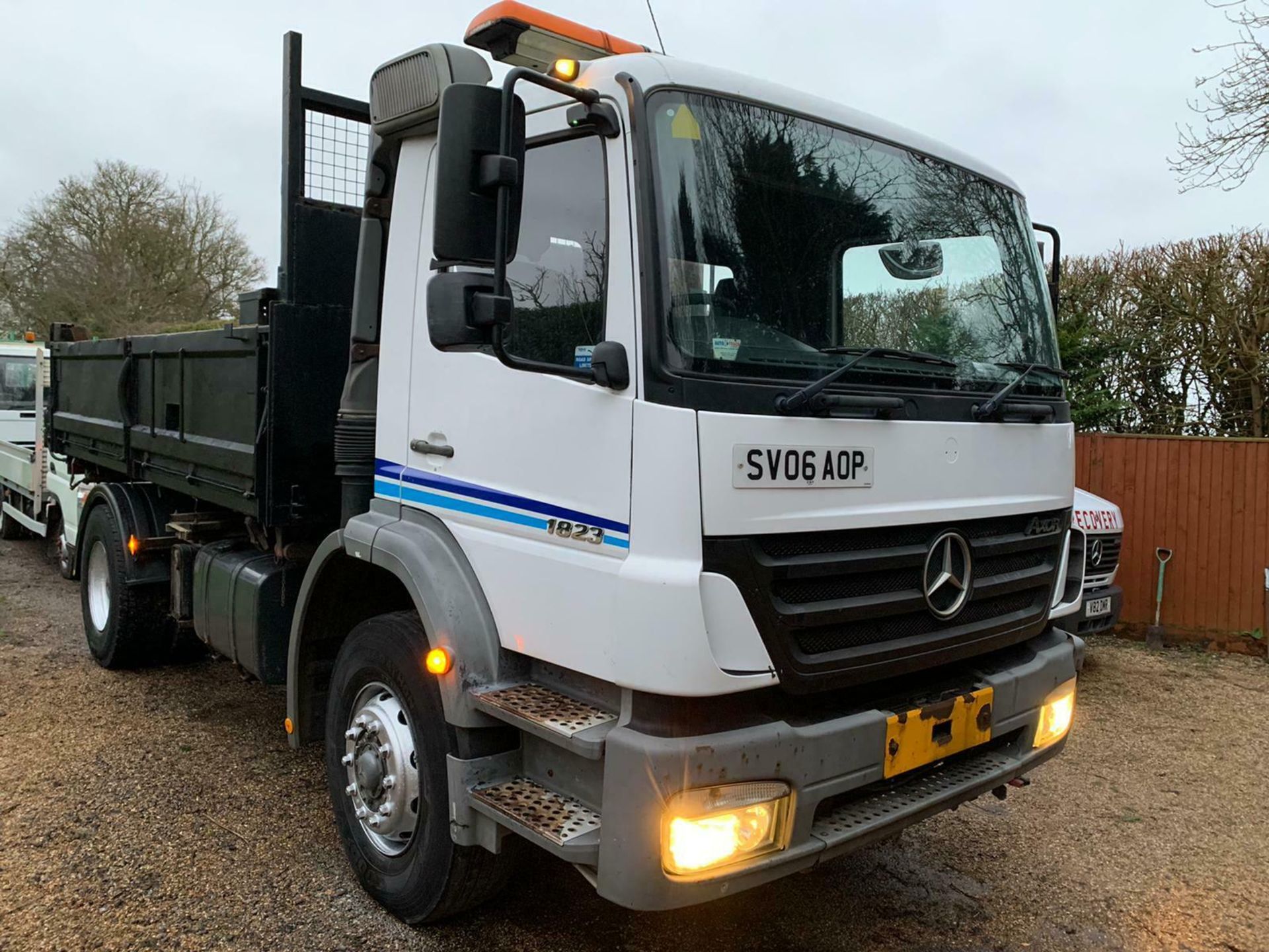 Mercedes 1823 3 Way Tipper 18 Ton Truck