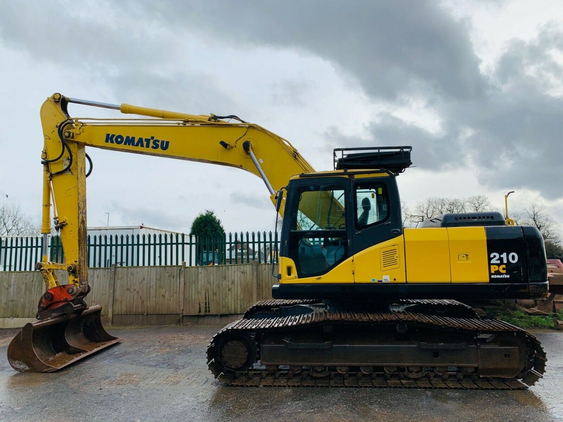 Komatsu PC210LC-7K Excavator - Image 11 of 12