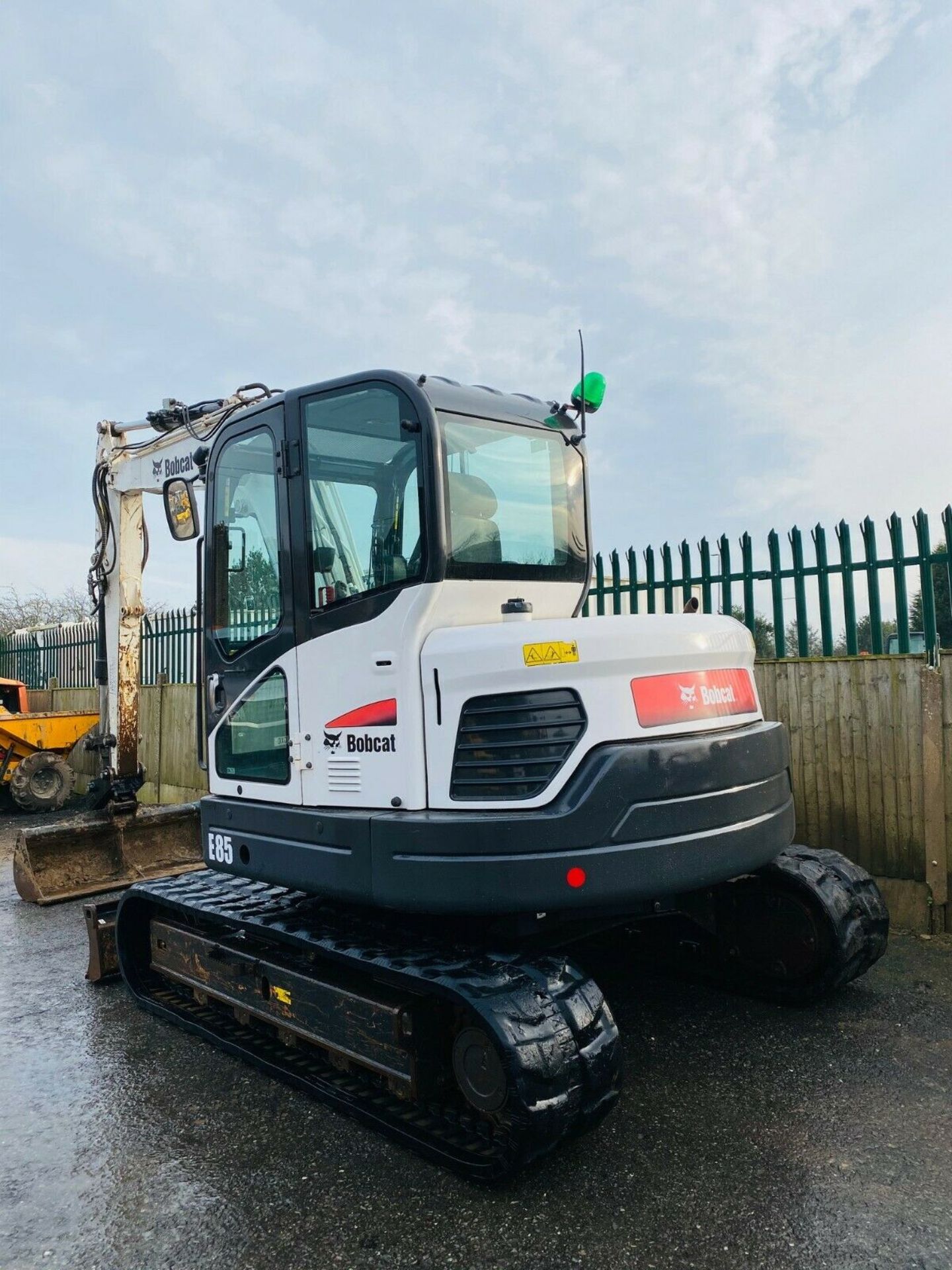 Bobcat E85 Excavator - Image 4 of 11