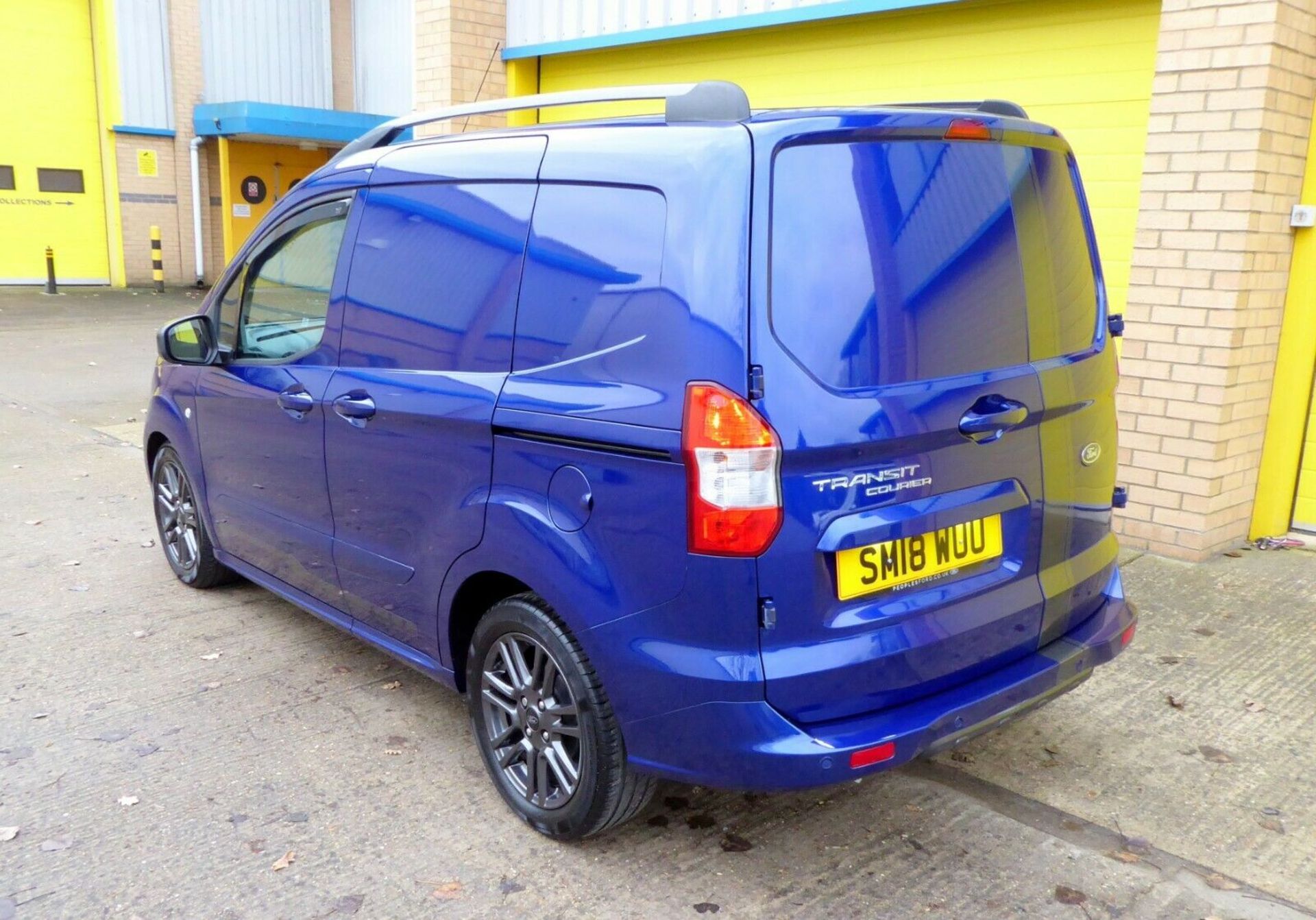 Ford Transit Courier 1.5 TDCI 95 Sport. NO VAT - Bild 4 aus 12