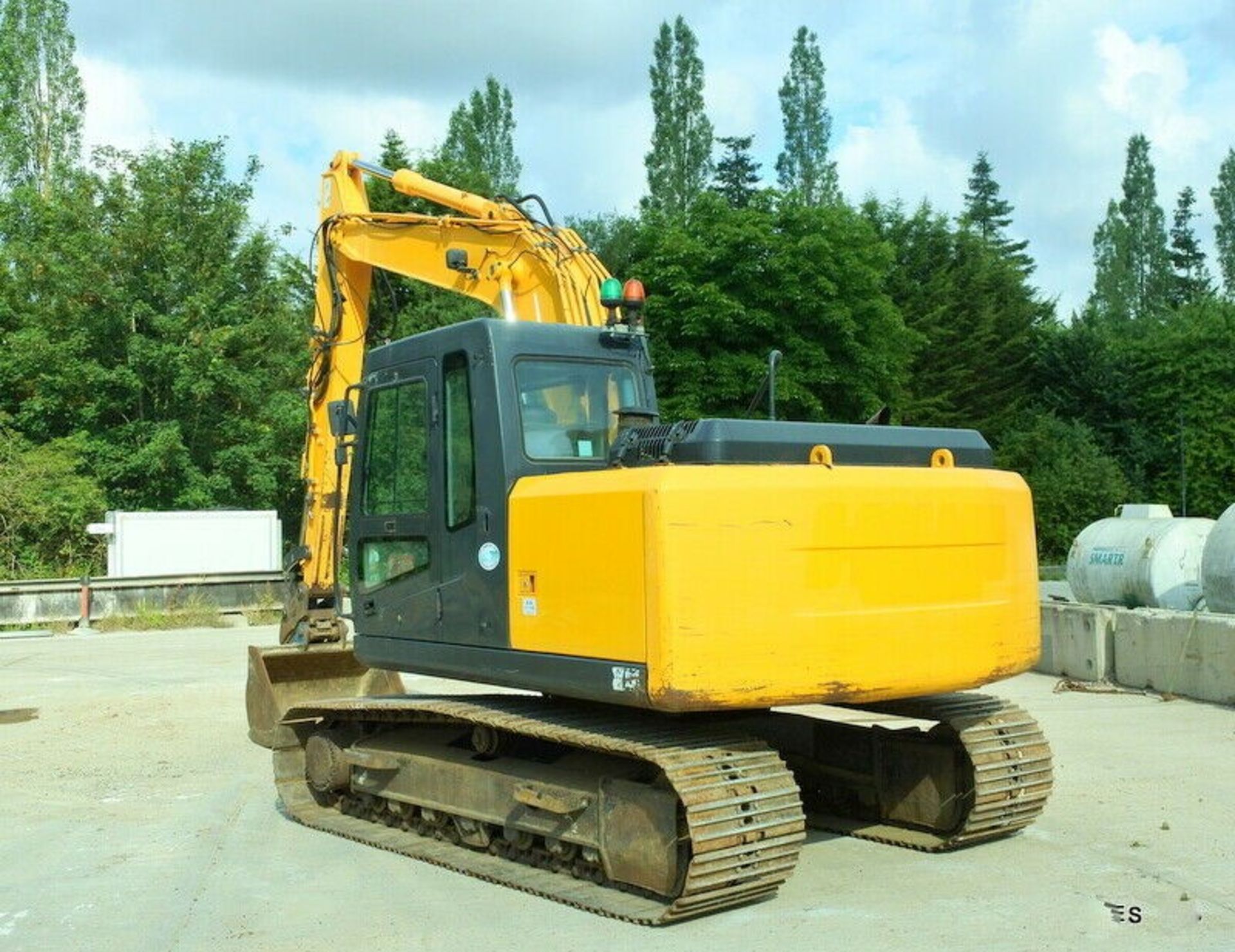 Hyundai 140 LC - 7A Excavator - Image 3 of 12