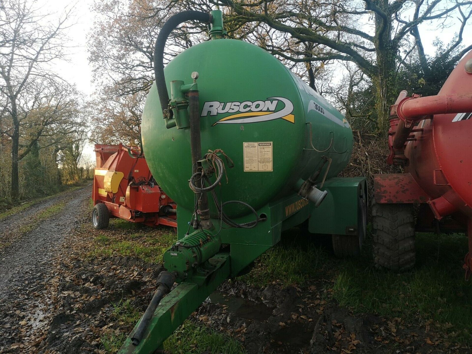 Ruscon 3000 Gallon Tanker on Super Singles - Image 2 of 8