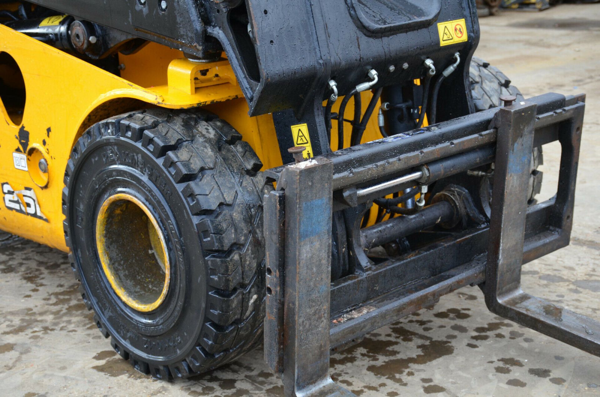 JCB Teletruk TLT25D Telehandler - Image 3 of 12