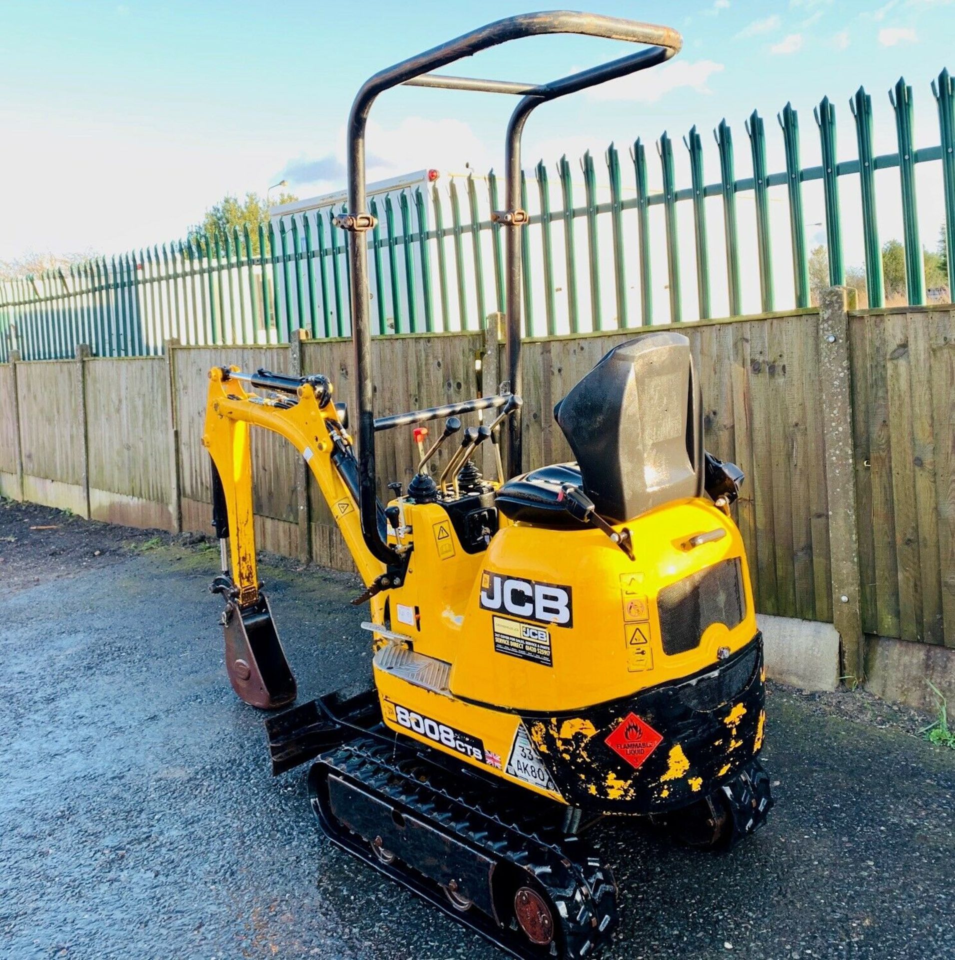 JCB 8008 CTS Digger - Image 5 of 9