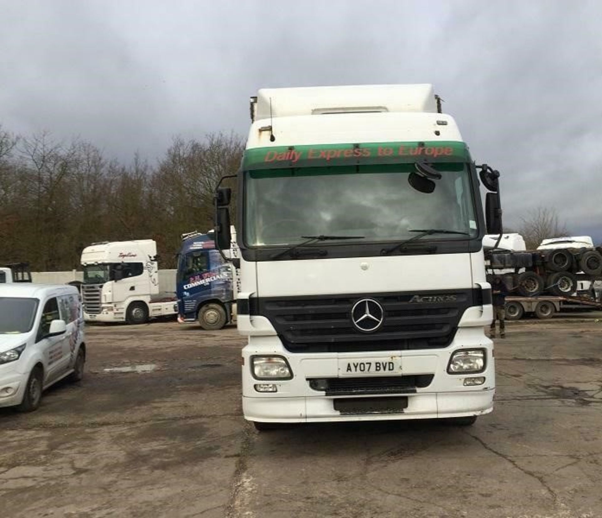 Mercedes Actros 2532