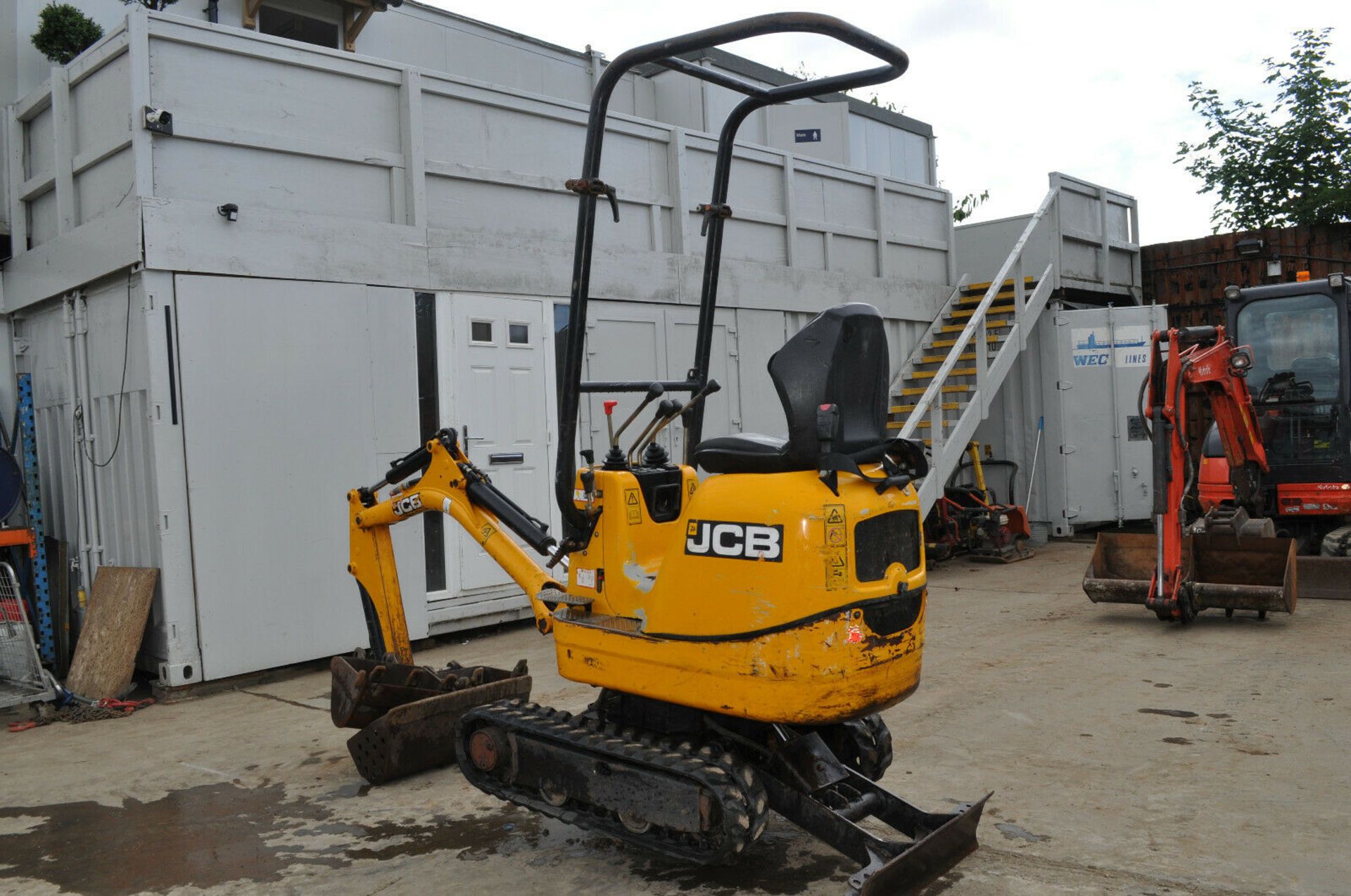 JCB 8008 CTS Micro Excavator - Image 10 of 10