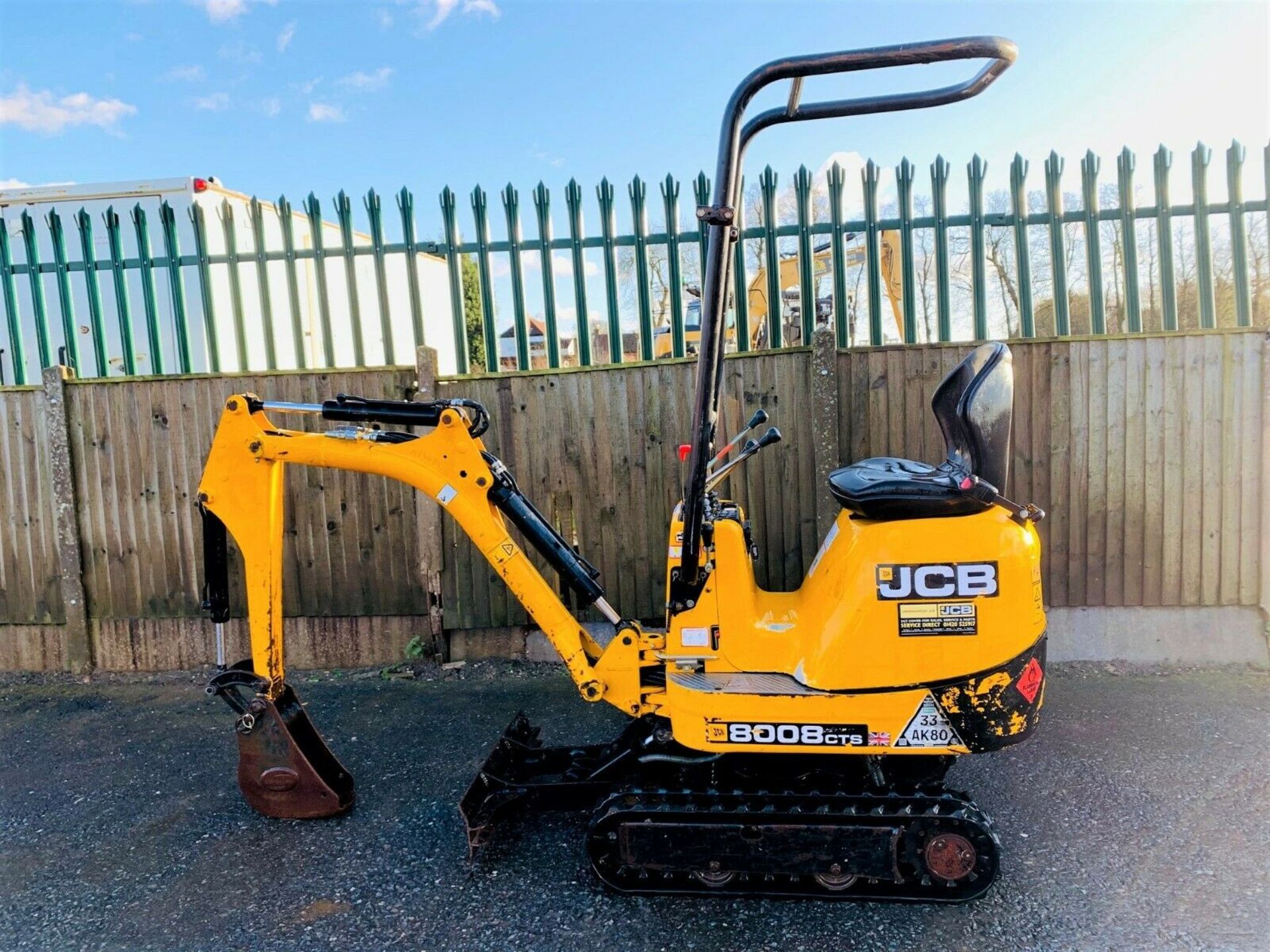 JCB 8008 CTS Digger - Image 8 of 9