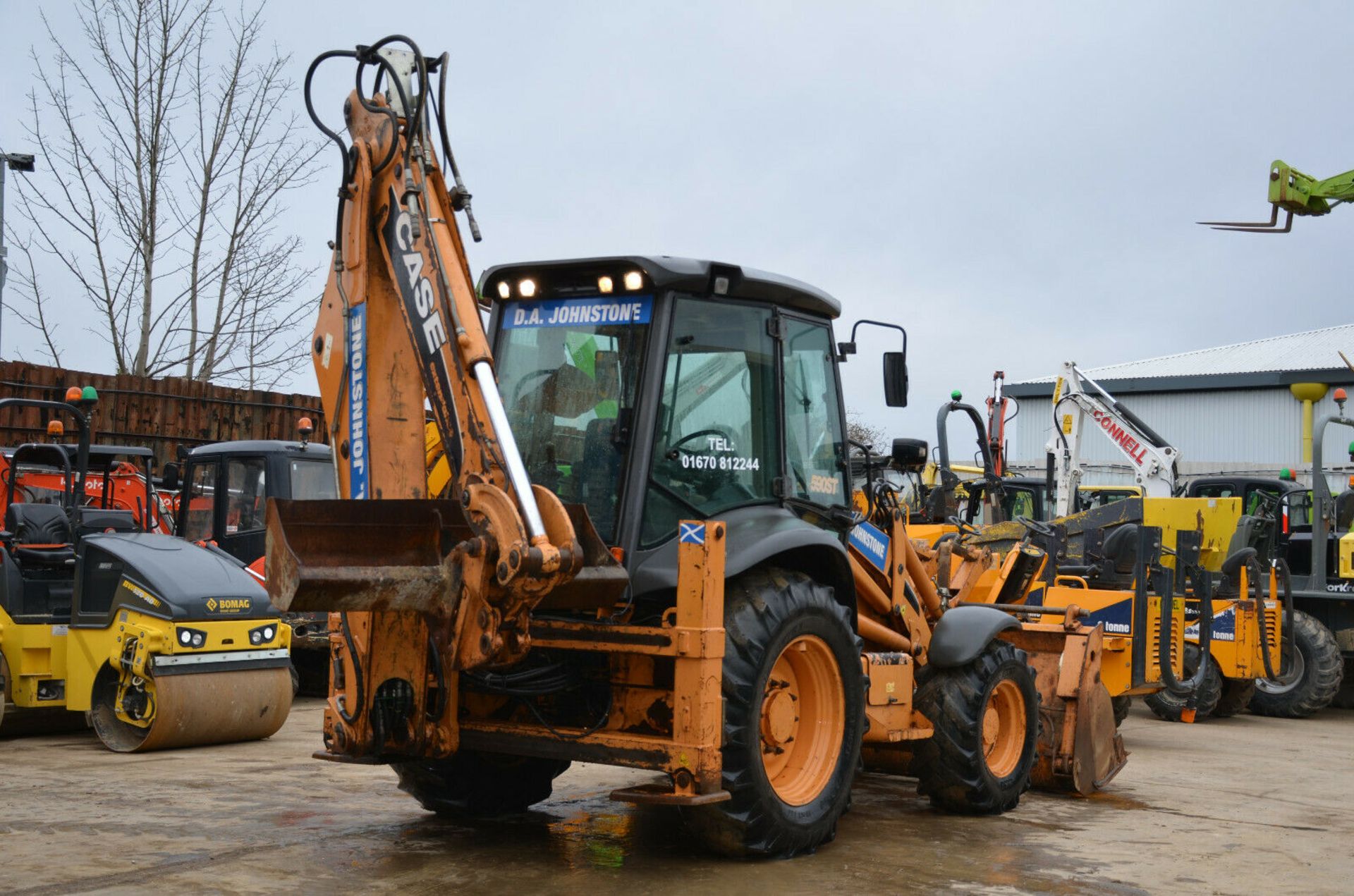 Case 590ST Backhoe Loader - Image 2 of 12