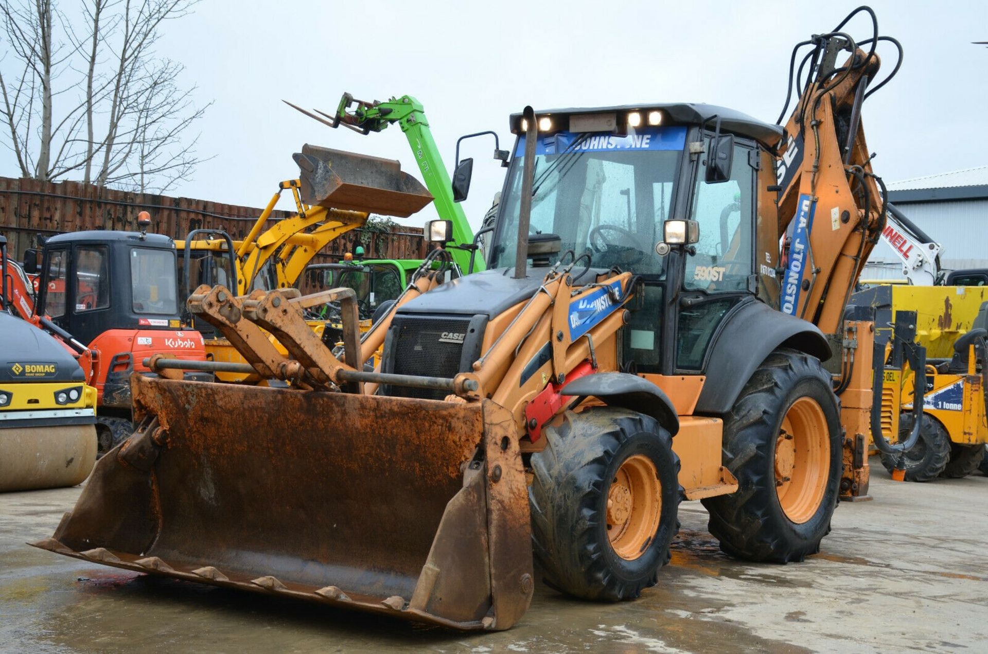 Case 590ST Backhoe Loader - Image 9 of 12