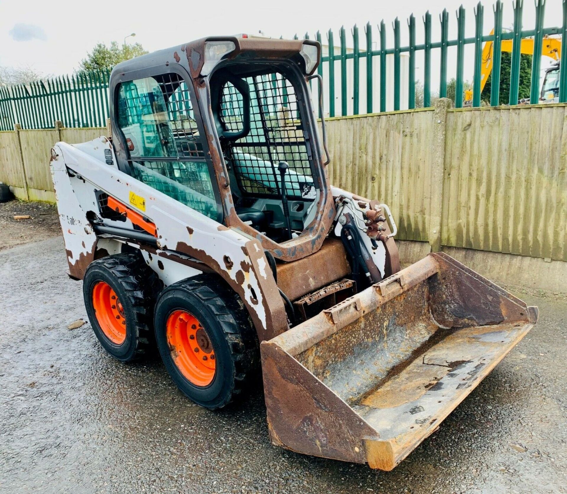 Bobcat S450 Skidsteer - Image 2 of 12