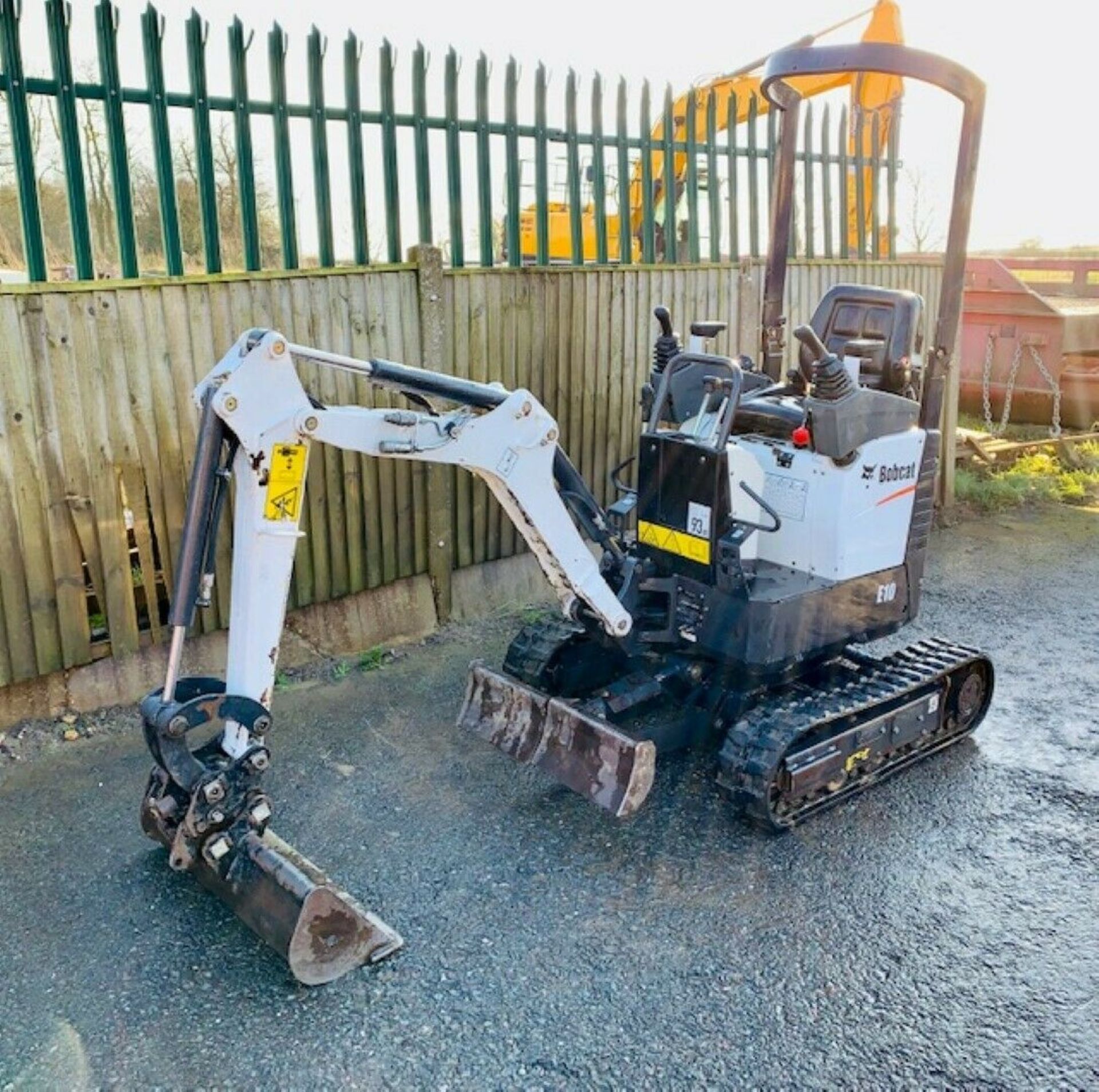 Bobcat E10 Excavator Digger - Image 3 of 12